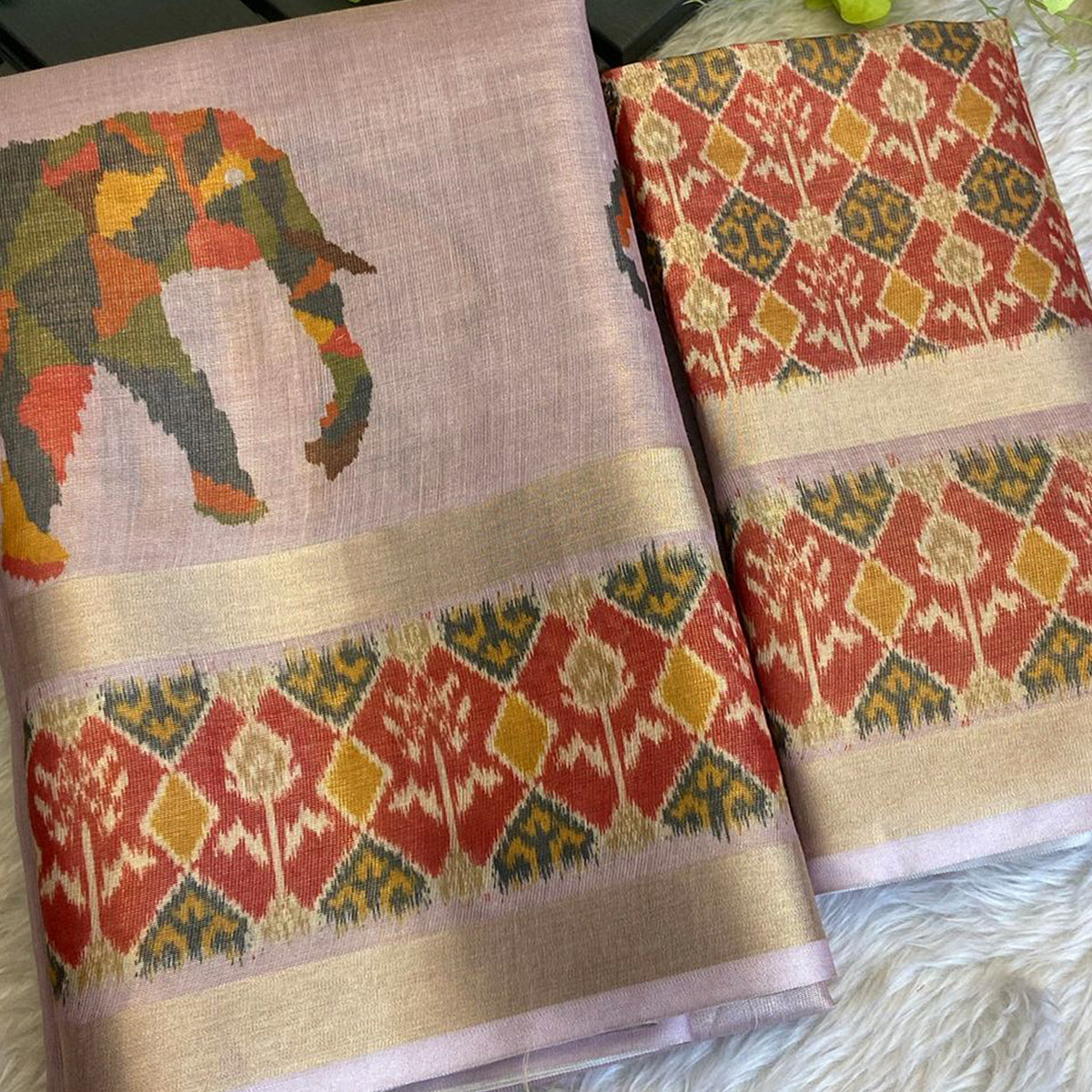 Lavender Digital Print Saree in Premium Tissue Cotton Silk for Festive & Elegant Styling