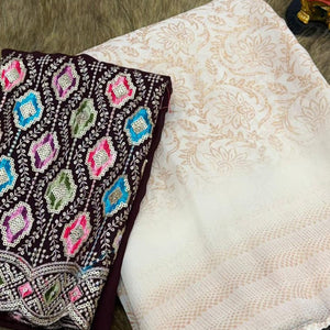 Cream Floral Printed Georgette Saree