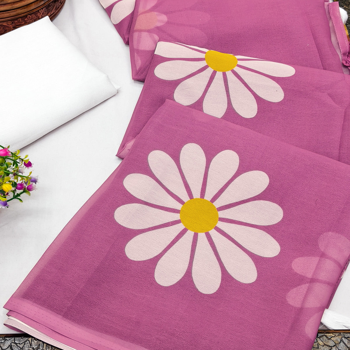 Light Magenta Georgette Saree Featuring Delicate Floral Prints & Tassels Pallu