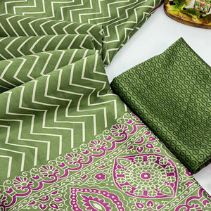 Chic Green Crepe Saree with Contemporary Striped Print for Party and Festive Wear