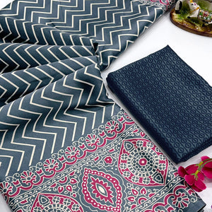 Chic Grey Crepe Saree with Contemporary Striped Print for Party and Festive Wear