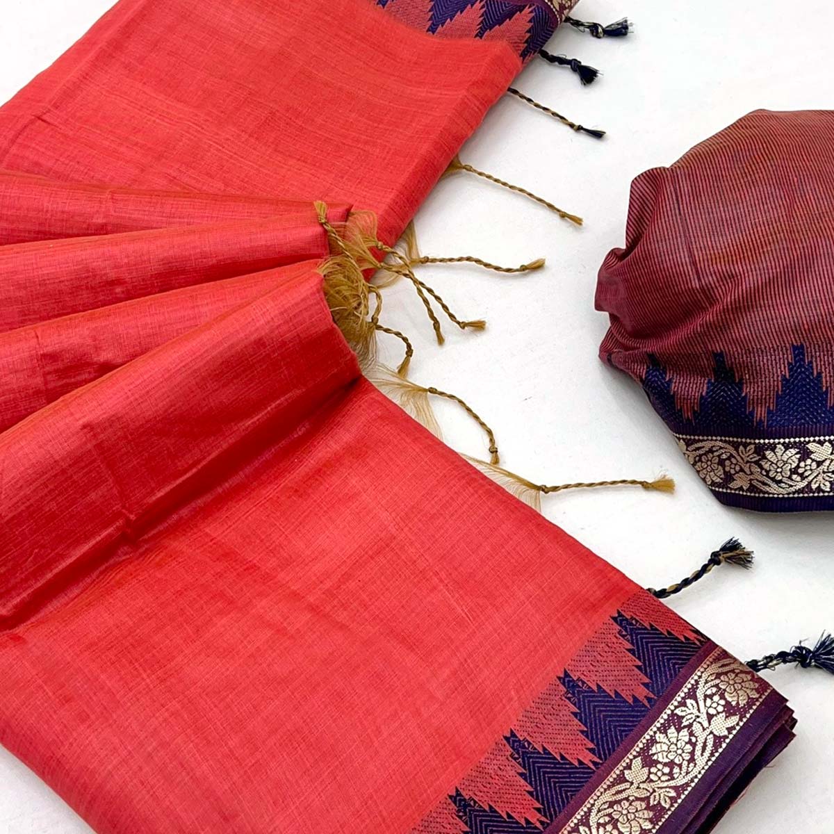 Coral Red Pure Silk Handloom Saree with Intricate Jacquard Weave