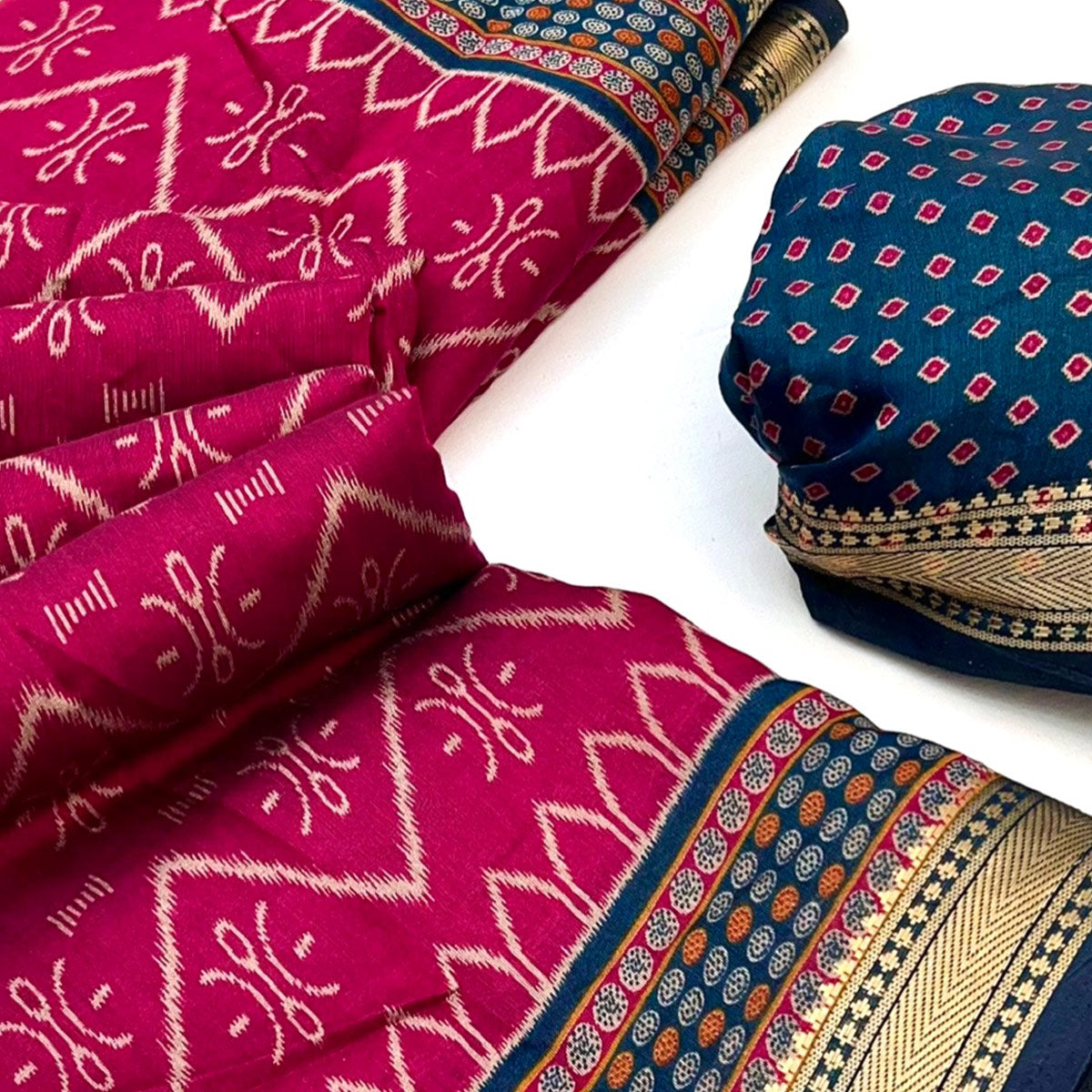 Comfortable Pink Mulmul Cotton Saree with Modern Zig Zag Design