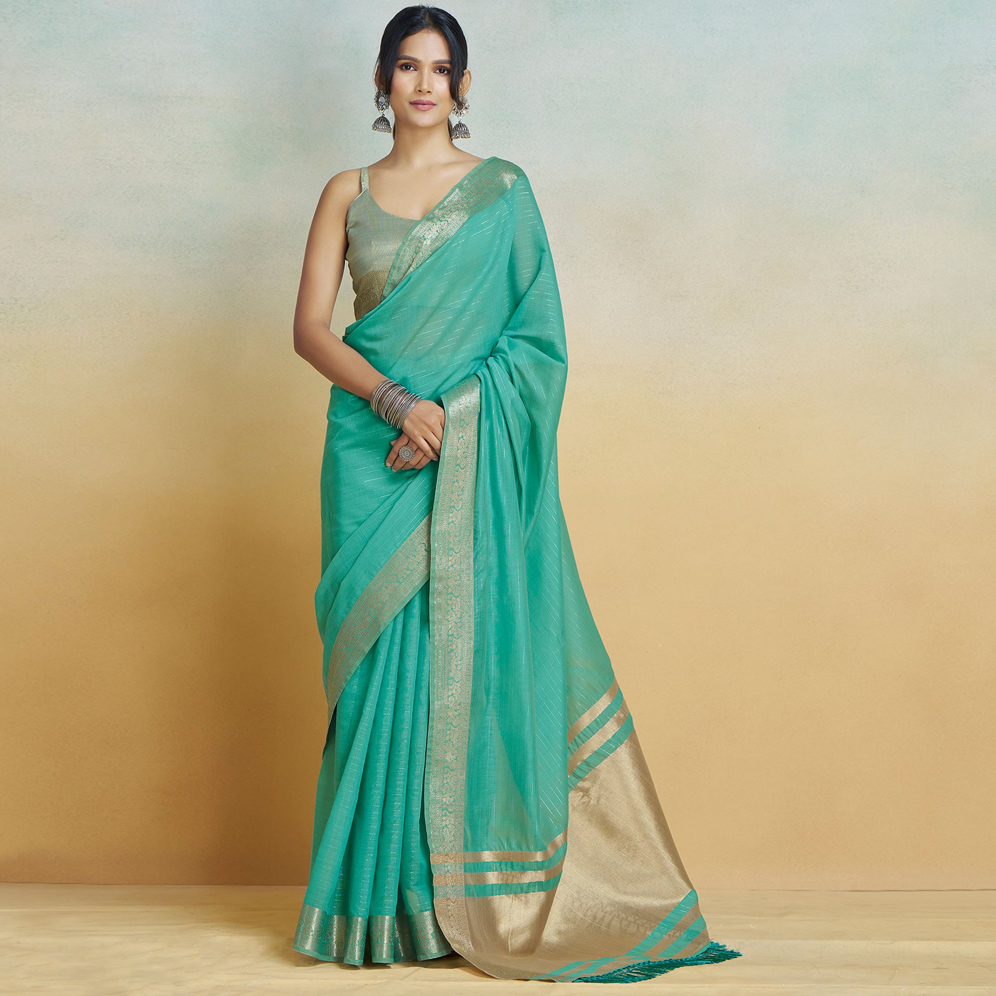 Rama Green Woven Cotton Silk Saree With Tassels