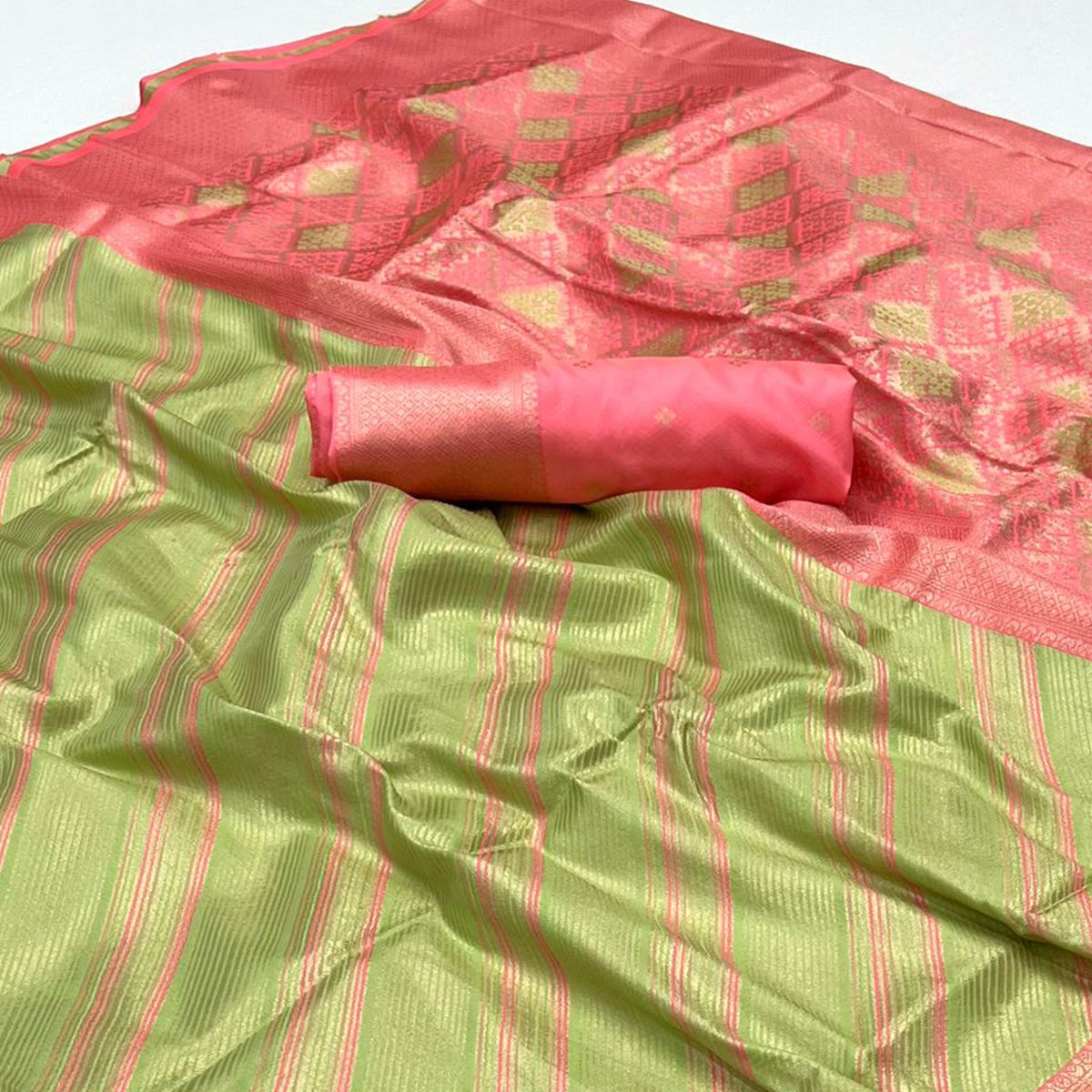 Green Woven Art Silk Zari Saree