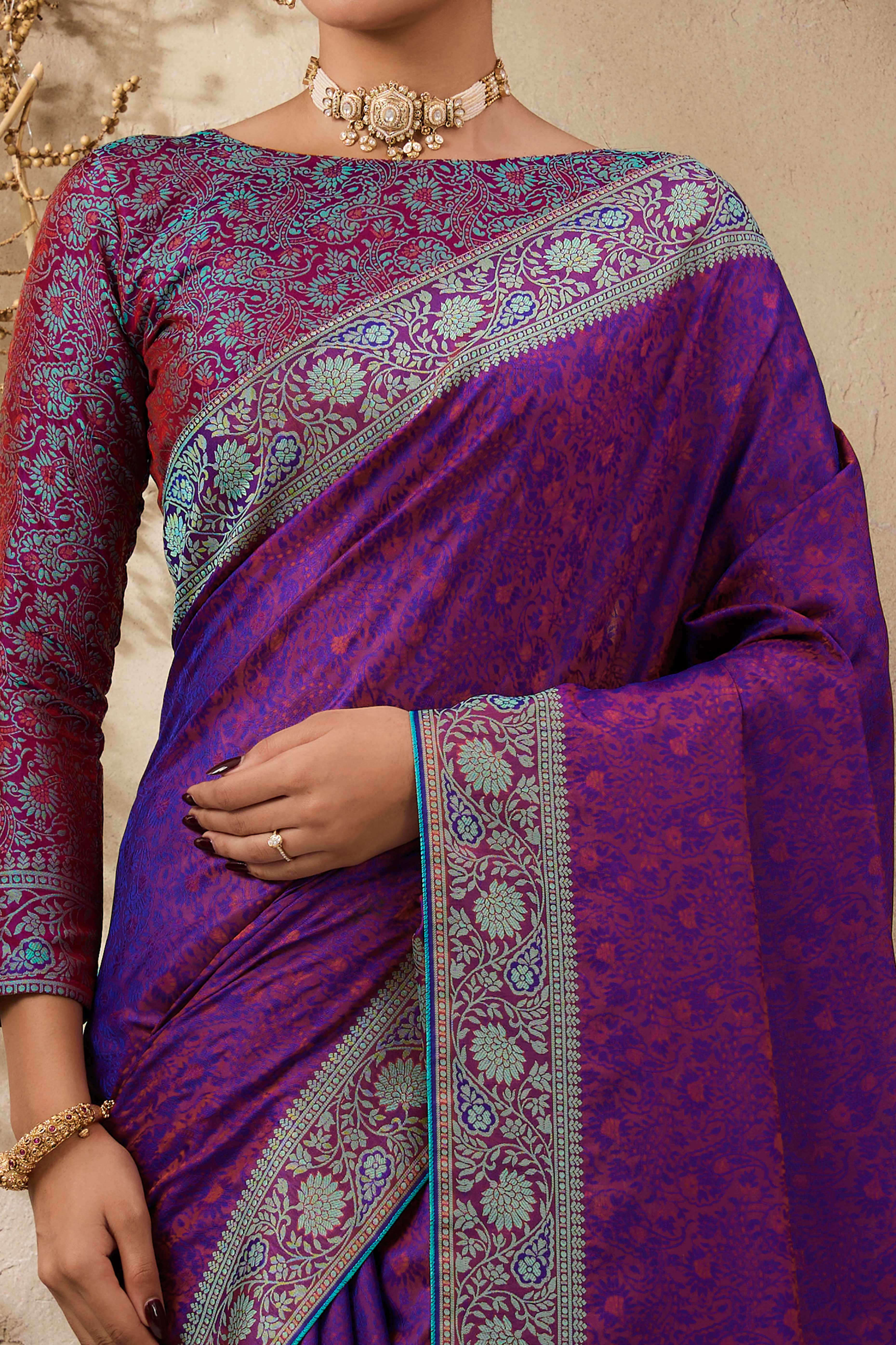 Purple Pure Silk Kanjivaram Handloom Saree Enhanced with Zari Woven Patterns