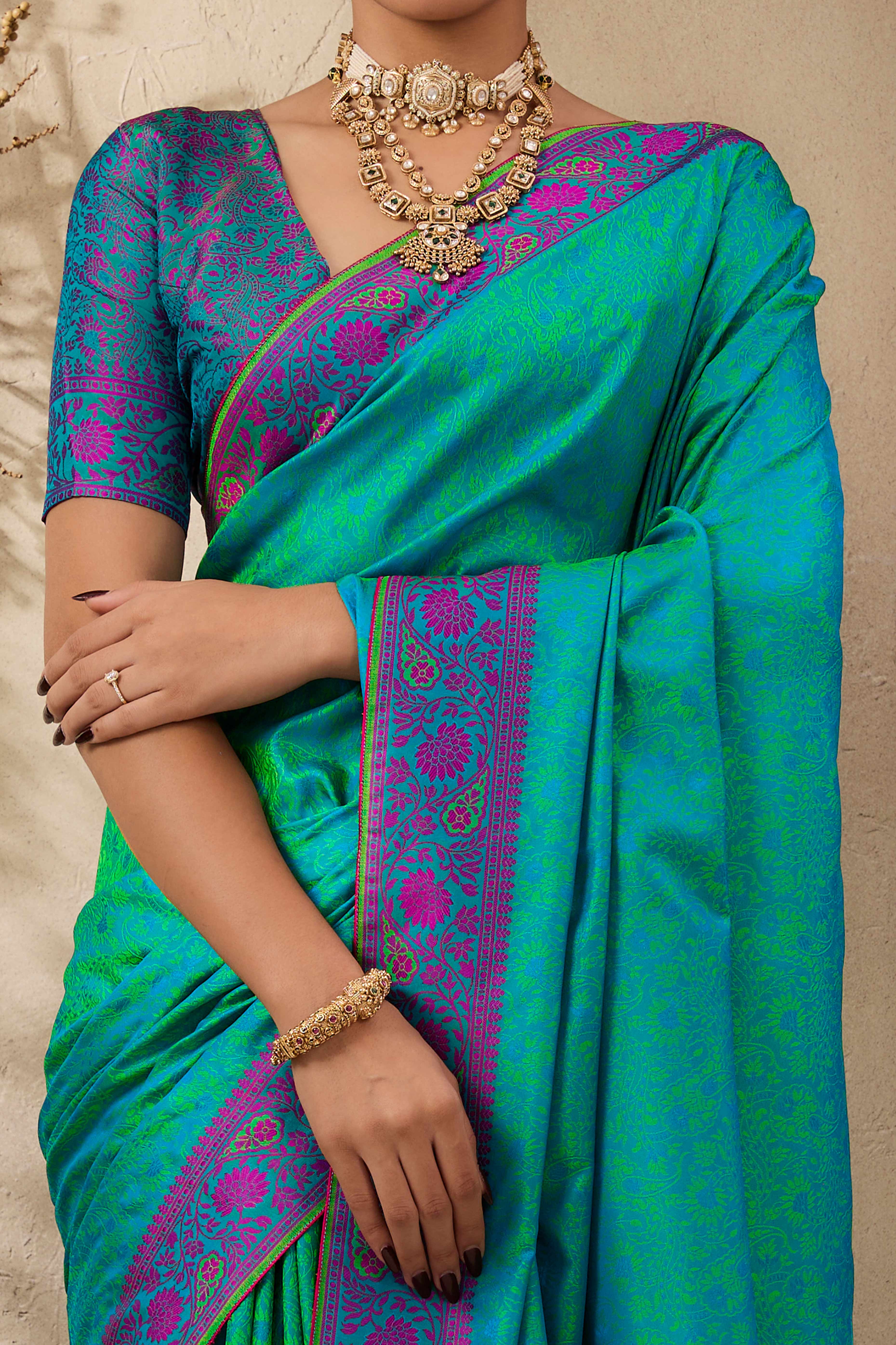 Turquoise Pure Silk Kanjivaram Handloom Saree Enhanced with Zari Woven Patterns