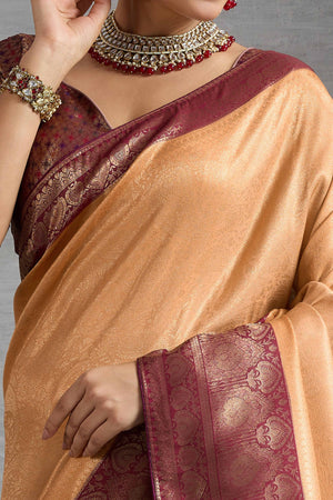 Peach Kanjivaram Silk Saree In Kadiyal Style Zari Weaving With Ornate Meenakari Pallu