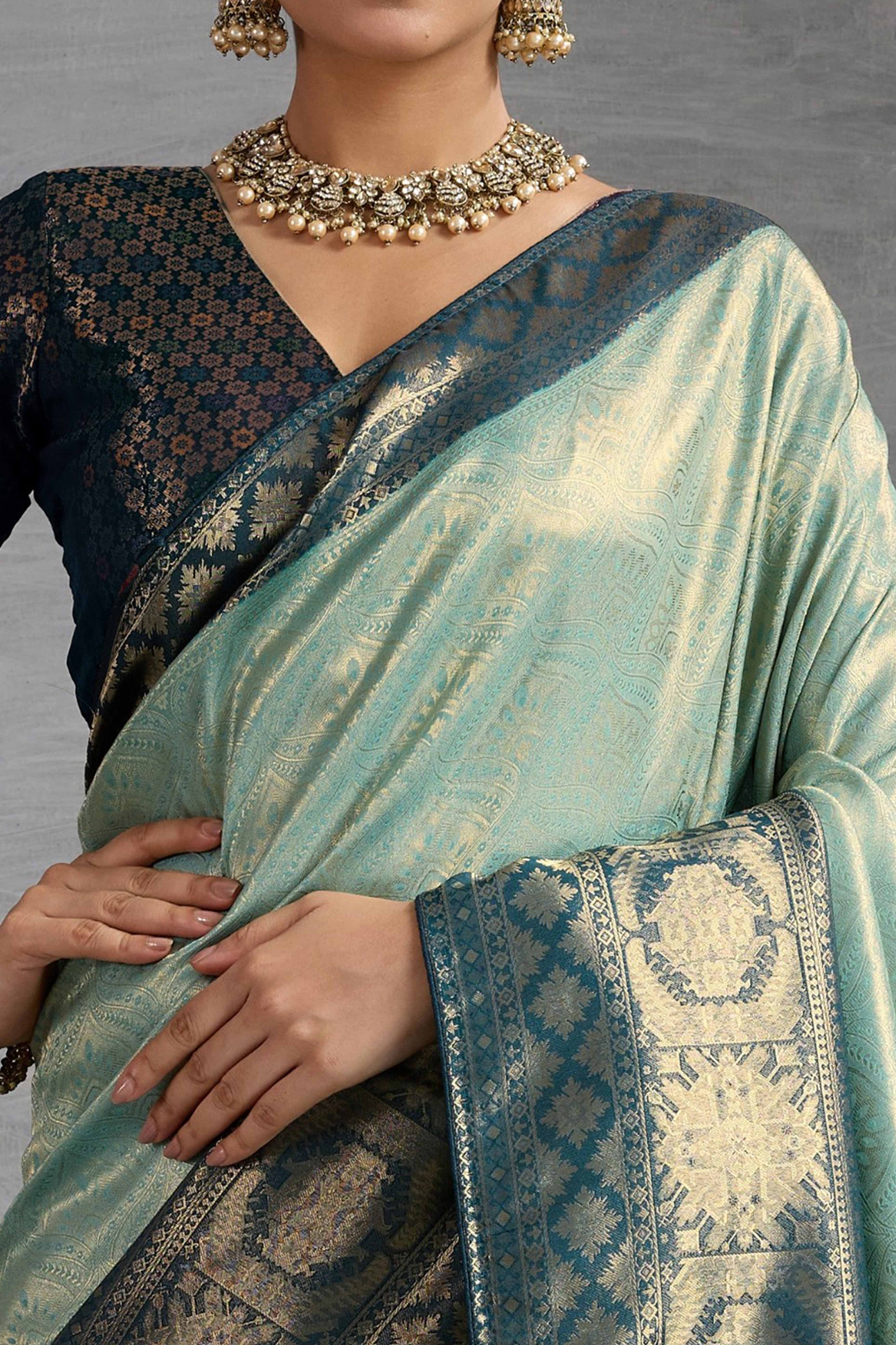 Traditional Mint Green Kanjivaram Soft Silk Saree with Bold Kadiyal Weave