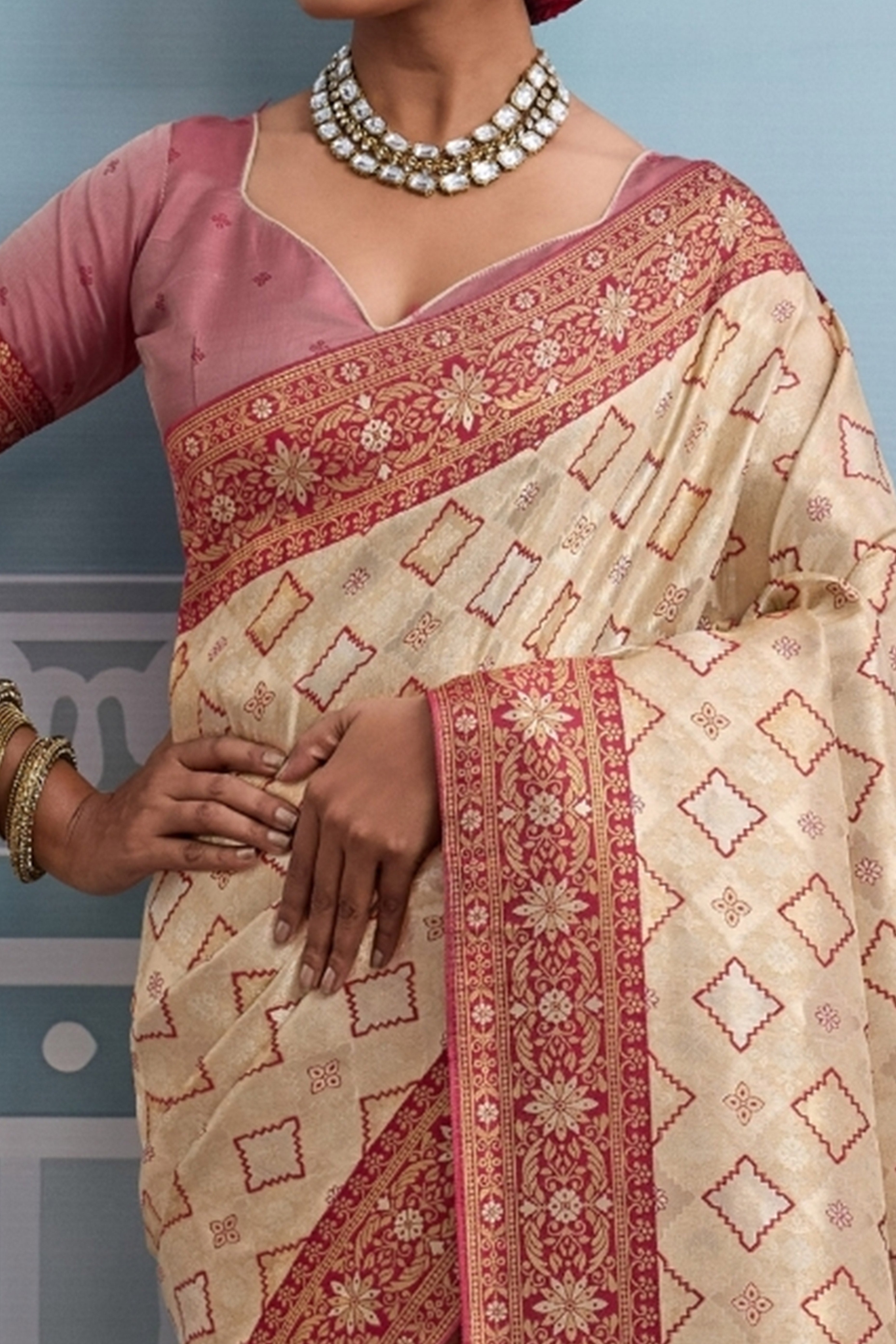 Cream Soft Kanjivaram Silk Saree with Classic Zari Weaving for Elegant Styling