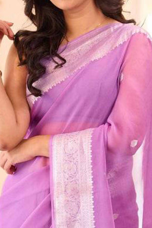 Sophisticated Purple Linen Saree with Traditional Butti Zari Weaving