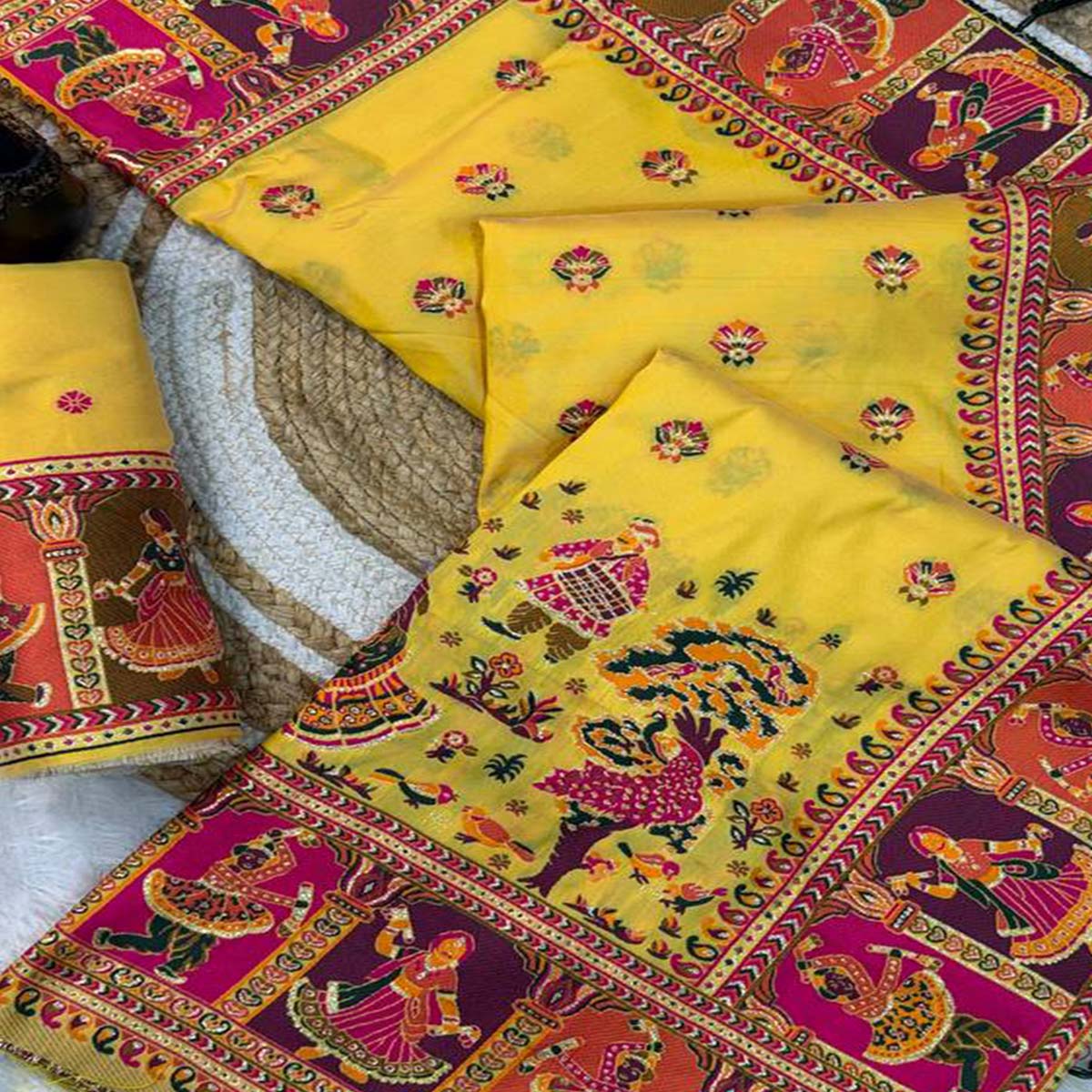 Yellow Pashmina Silk Saree Enhanced with Intricate Rajwadi Zari Weaves for Festive Elegance
