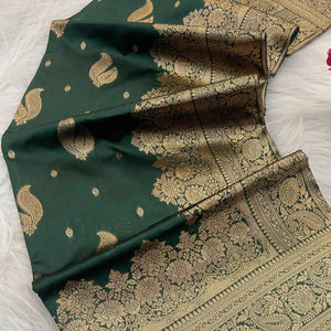 Green Pure Banarasi Silk Saree Adorned with Exquisite Floral Zari Weaving