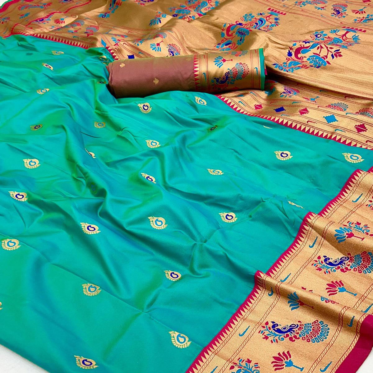 Rama Green Floral Woven Pure Silk Paithani Saree