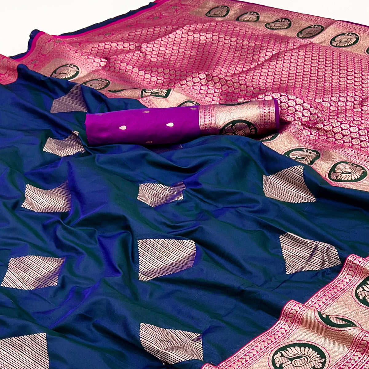 Navy Blue Zari Woven Art Silk Saree With Opulent Banarasi Pallu Work