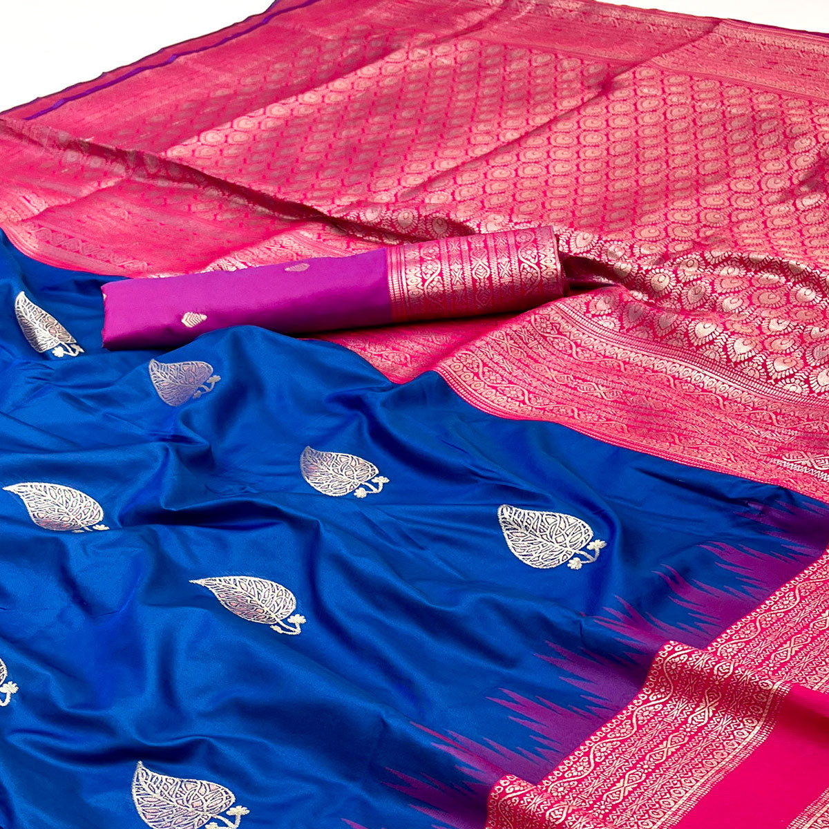 Blue Zari Woven Art Silk Saree Featuring Delicate Floral Motifs & Regal Banarasi Pallu