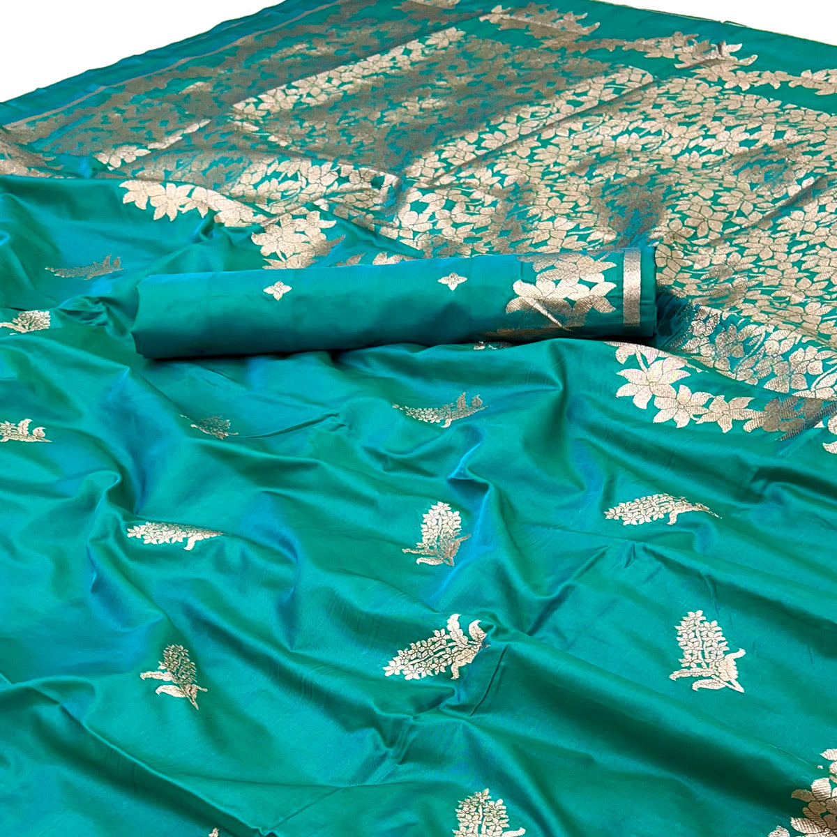 Rama Green Art Silk Saree With Intricate Floral Zari Weaving & Banarasi Pallu