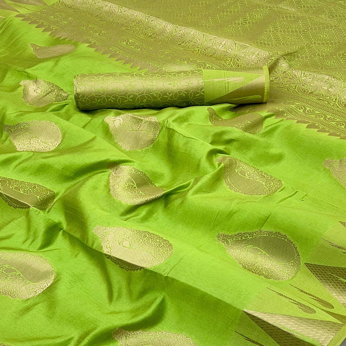 18Green Tusser Cotton Silk Saree With Floral Zari Weaving & Tassel Pallu