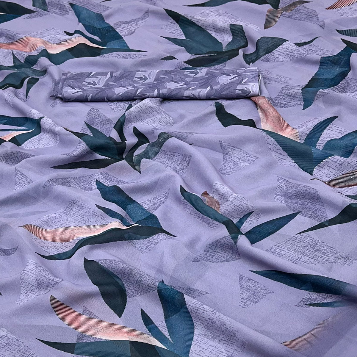 Lavender Georgette Saree With Elegant Floral Digital Print
