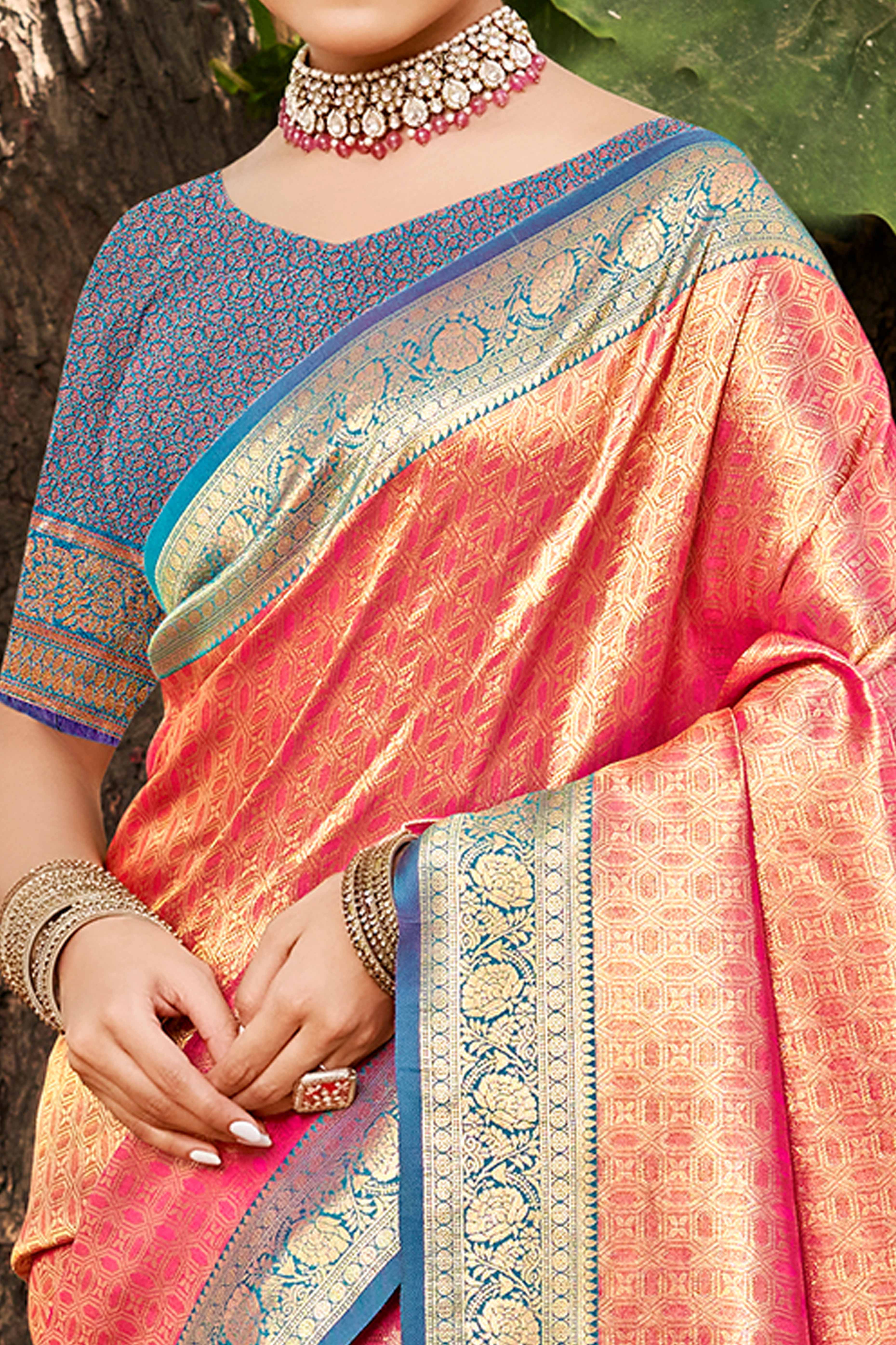 Gajari Pink Paithani Saree In Kanjivaram Silk Adorned With Intricate Floral Weaving
