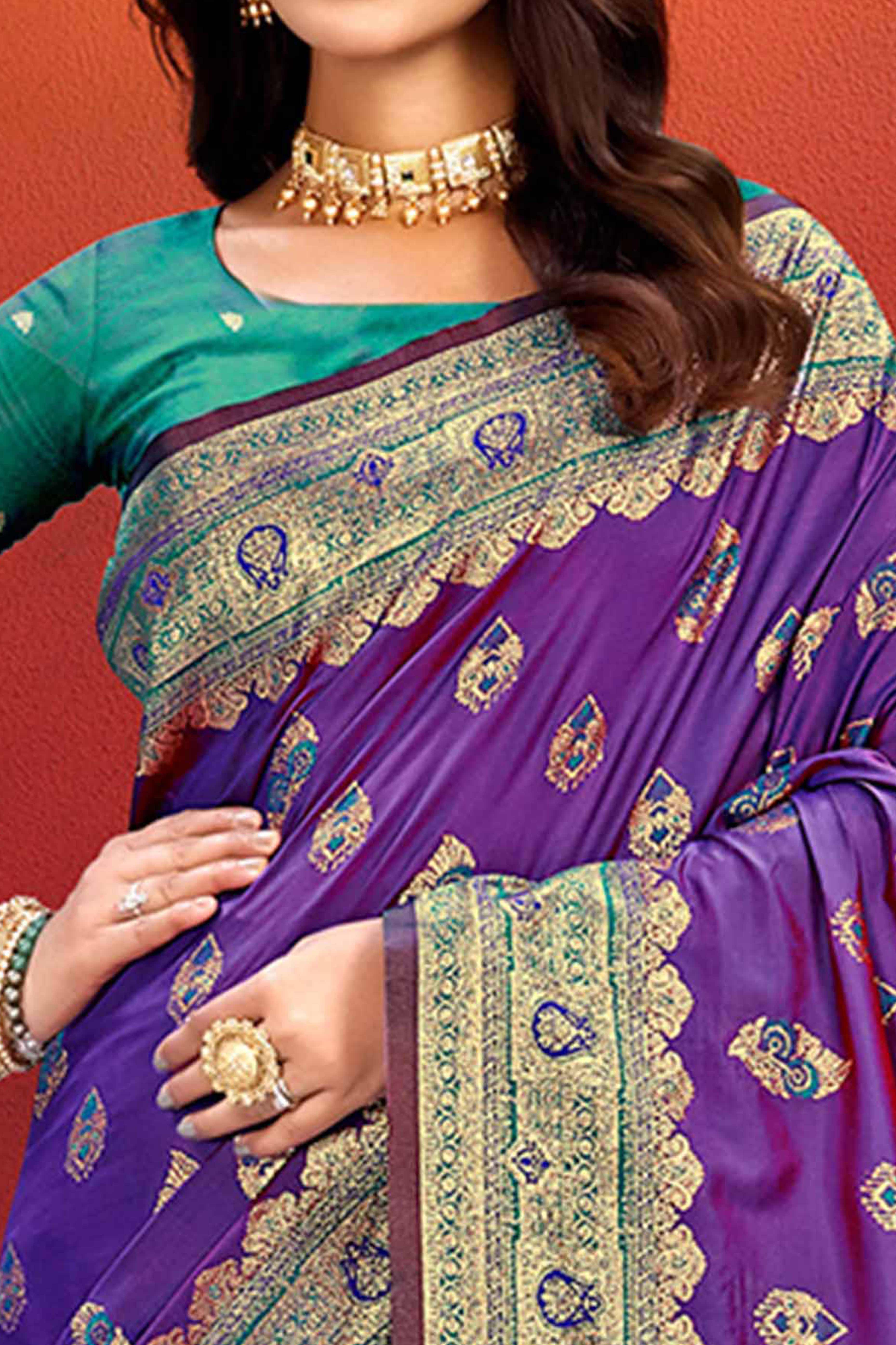 Designer Purple Floral Zari Weaving Silk Blend Saree With Stylish Tassel Pallu