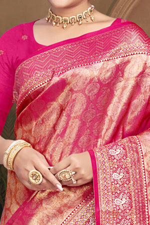 Exclusive Rani Pink Paisley & Floral Pattern Weaving Kanjivaram Silk Saree With Tassel Pallu