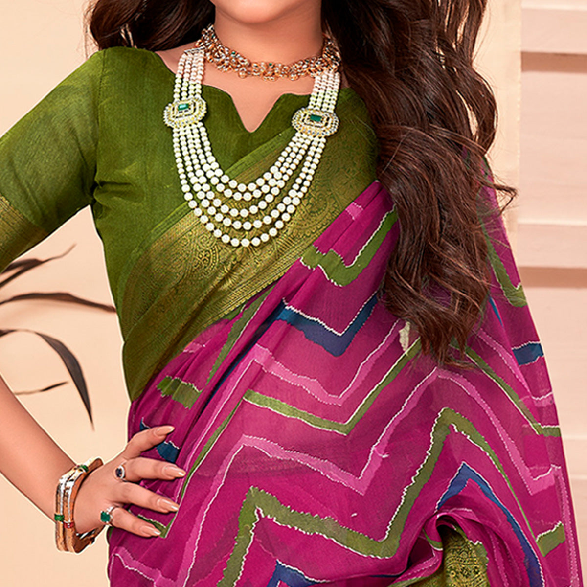 Pink Printed Cotton Blend Saree With Jacquard Border