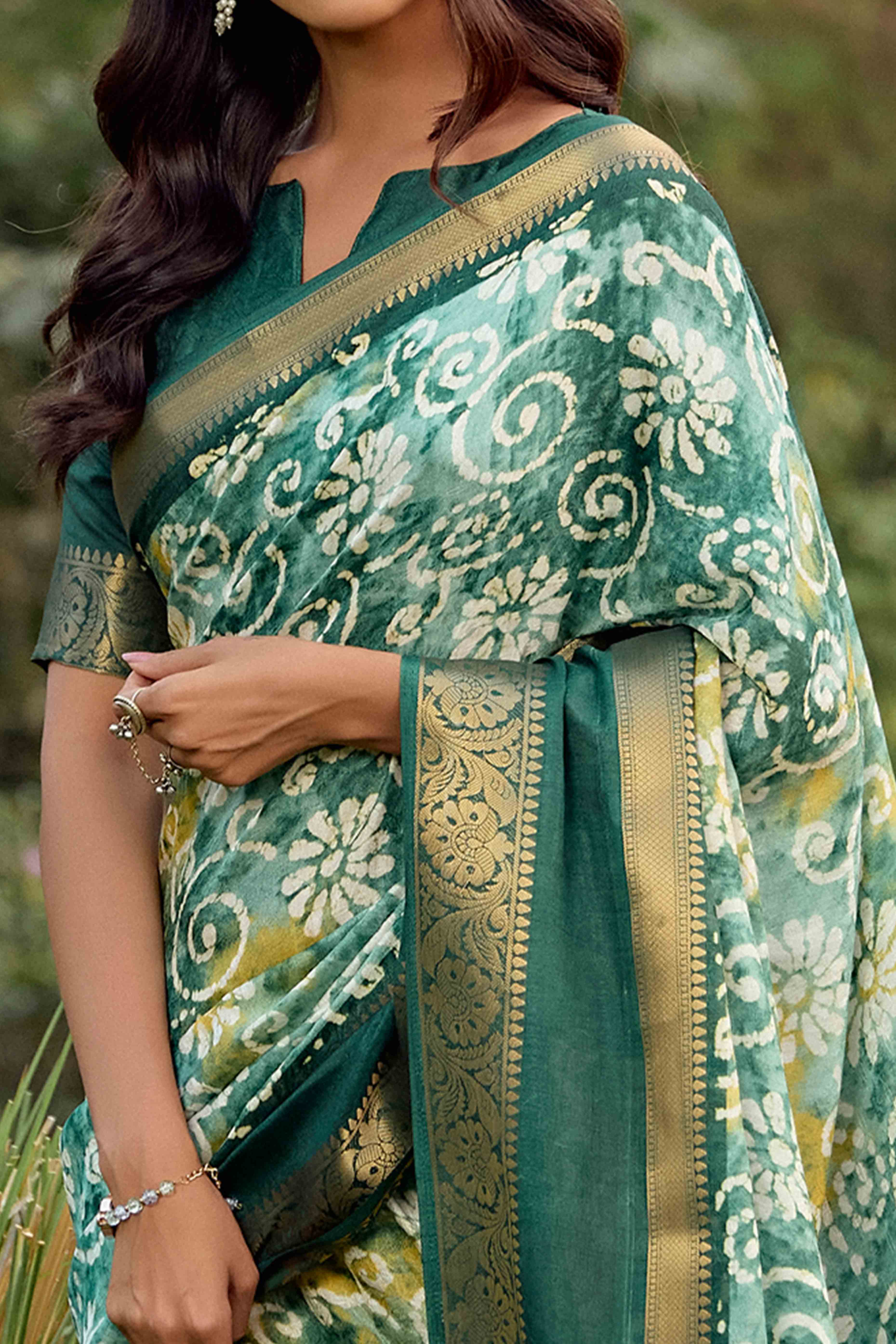 Green Floral Printed Dola Silk Saree