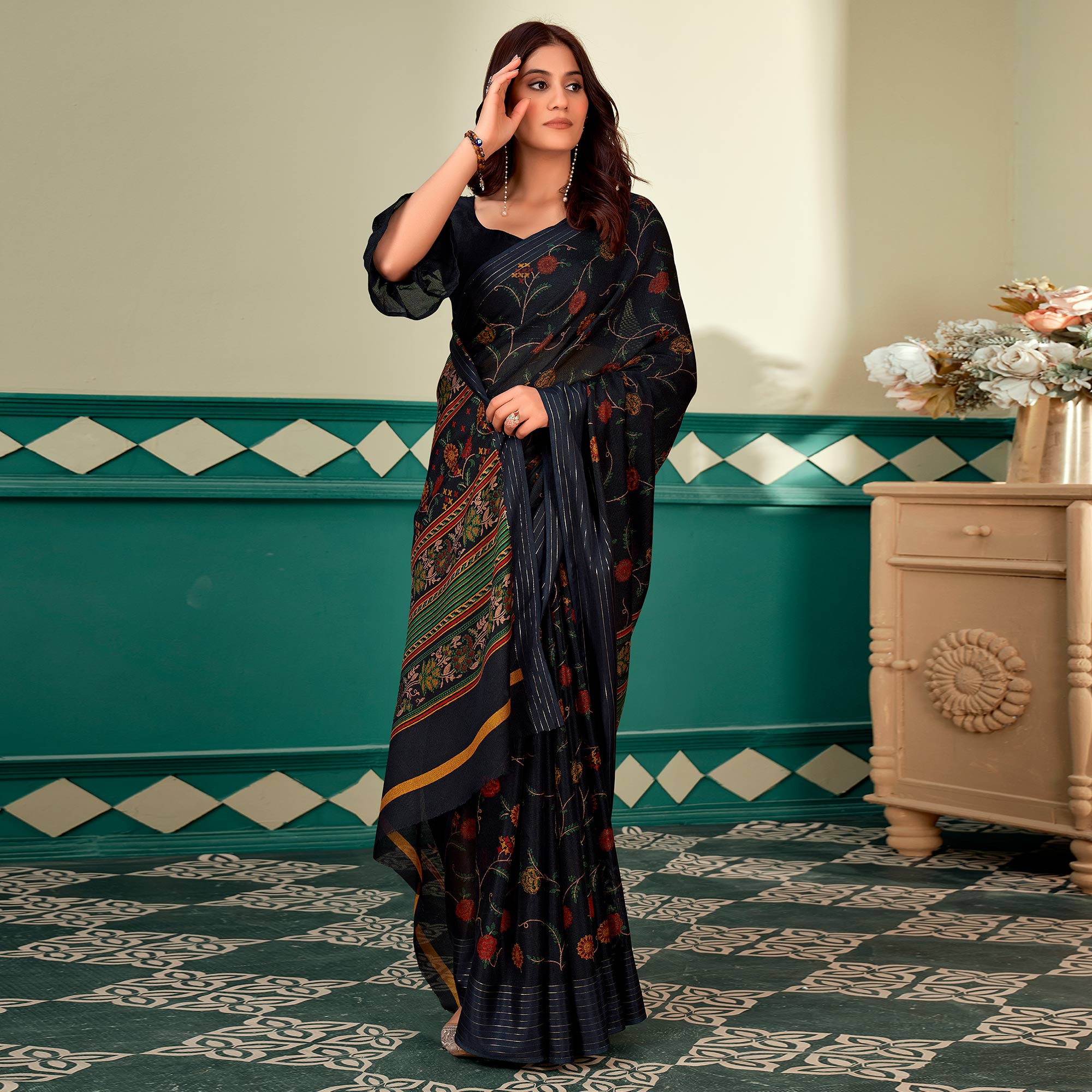 Black Floral Printed Linen Saree