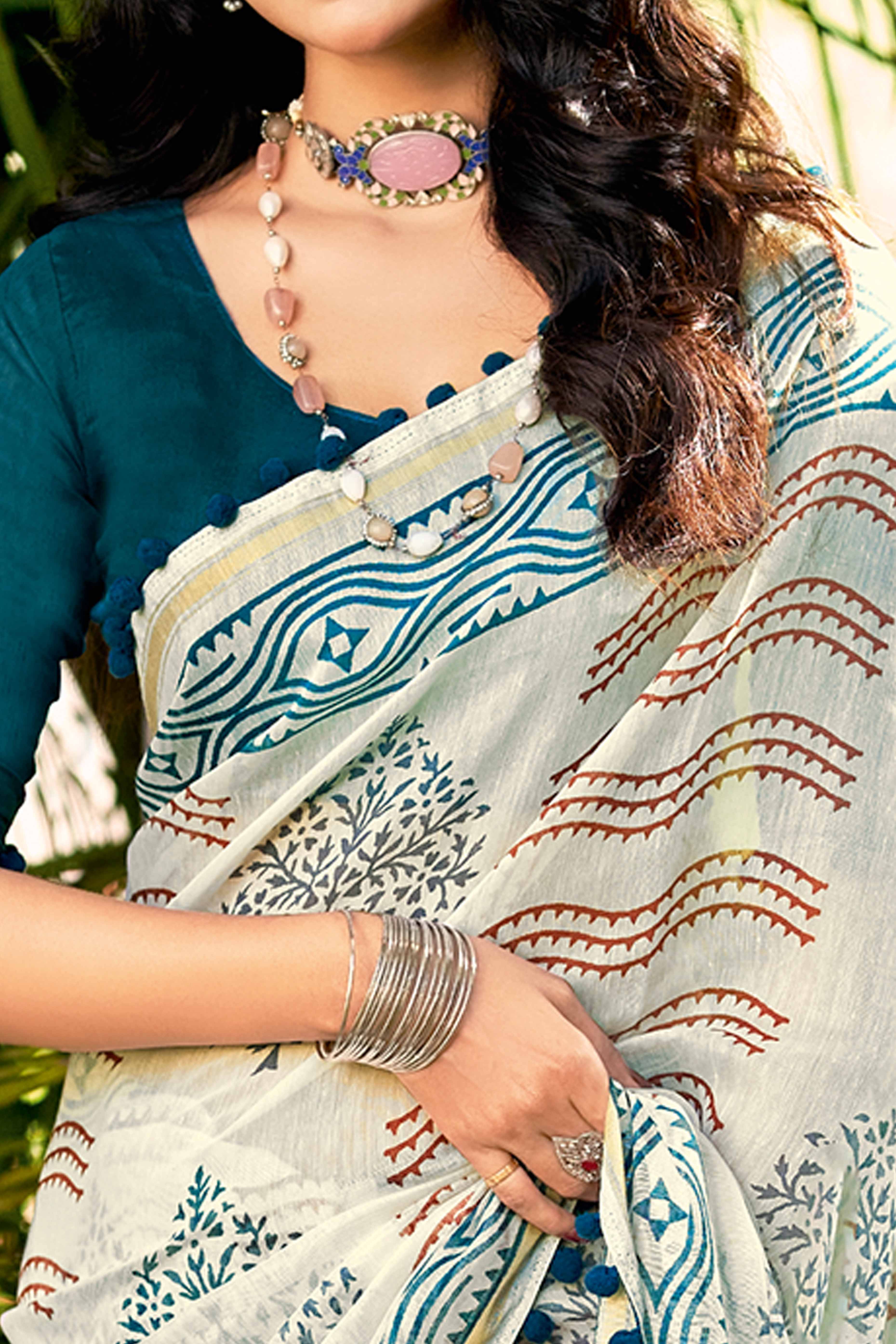 White Printed Mulmul Saree for Contemporary Styling