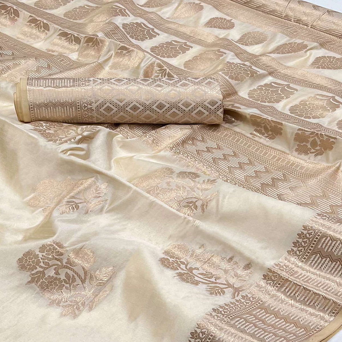 Off White Off White Floral Woven Raw Silk Saree