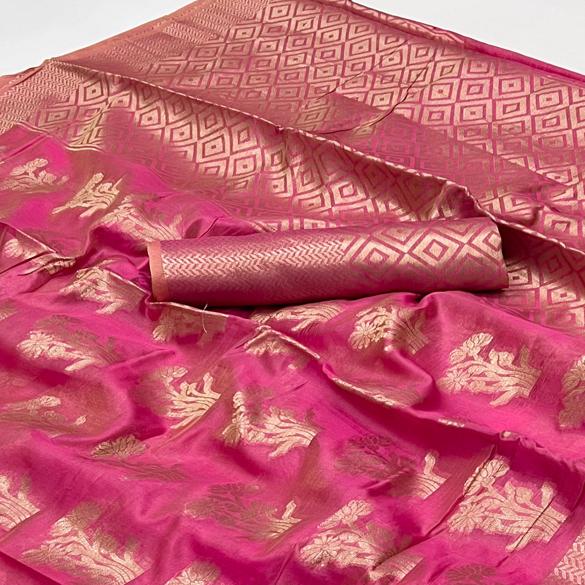 Pink Floral Woven Organza Saree