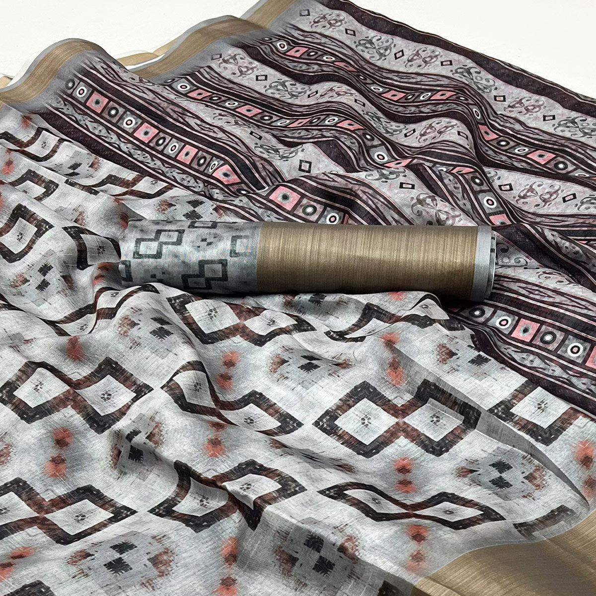 Grey Geometric Printed Cotton Blend Saree