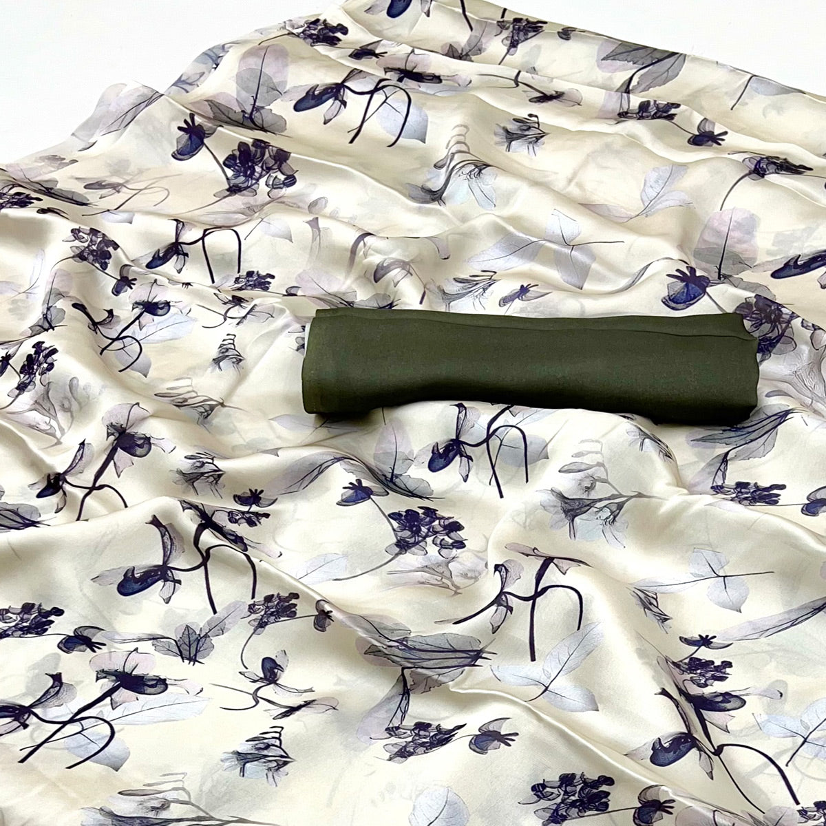 Offwhite Floral Digital Printed Georgette Saree