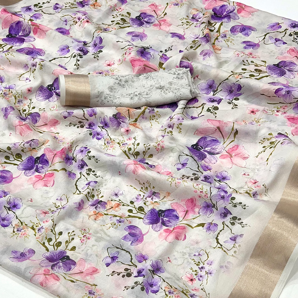 Offwhite Floral Digital Printed Moss Georgette Saree With Zari Border
