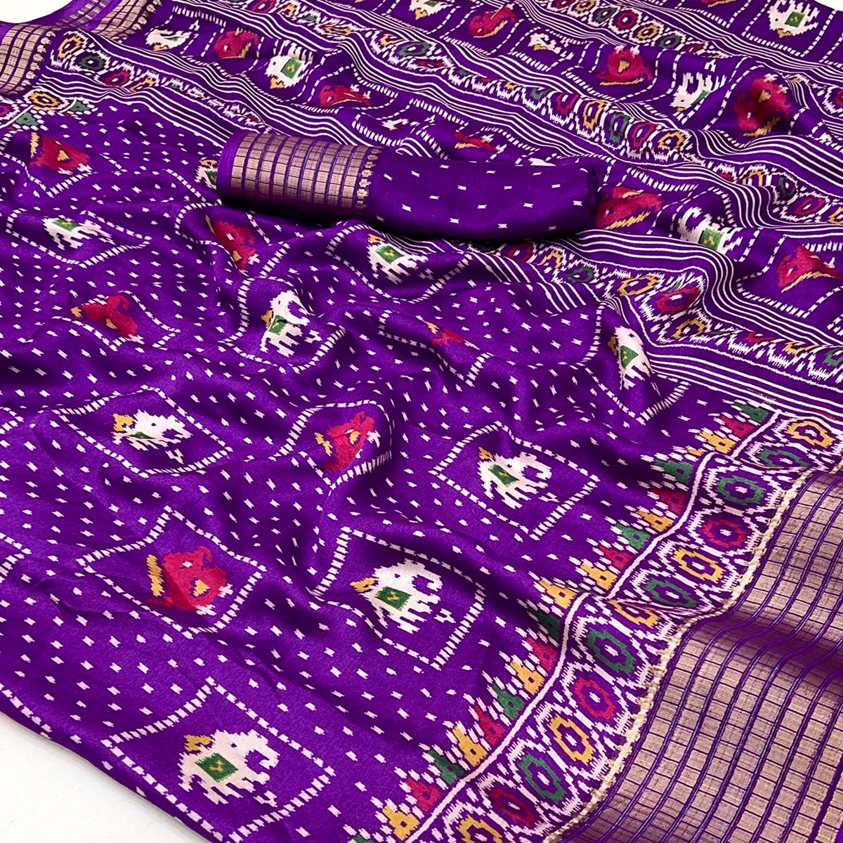 Purple Printed Georgette Saree With Woven Border