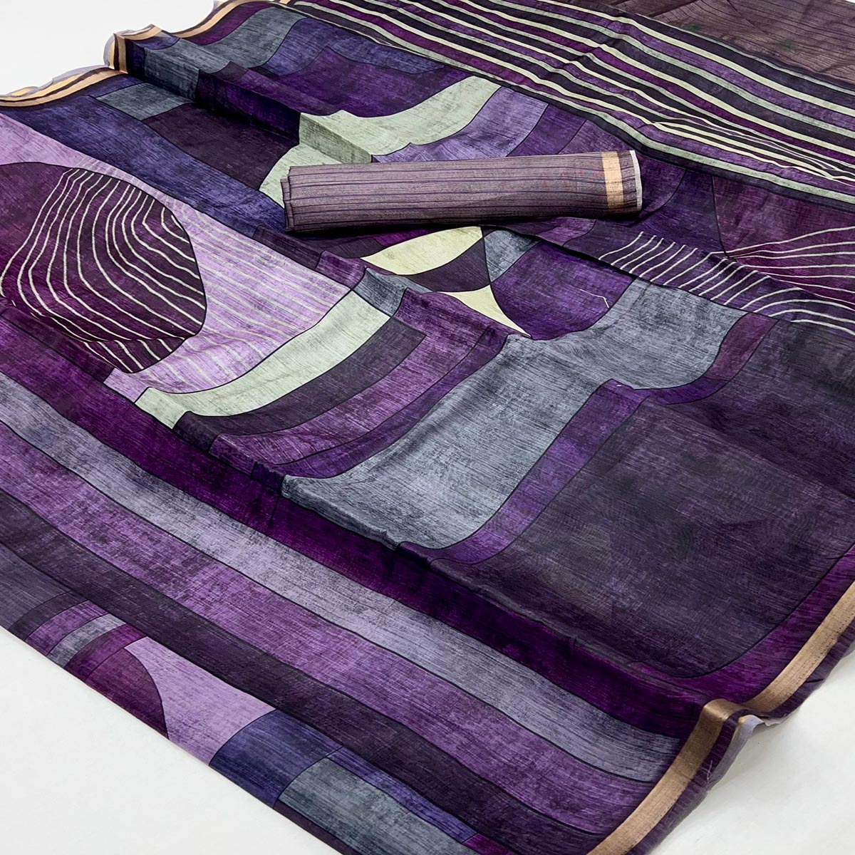 Purple Contemporary Geometric Digital Printed Viscose Saree With Gleaming Zari Border