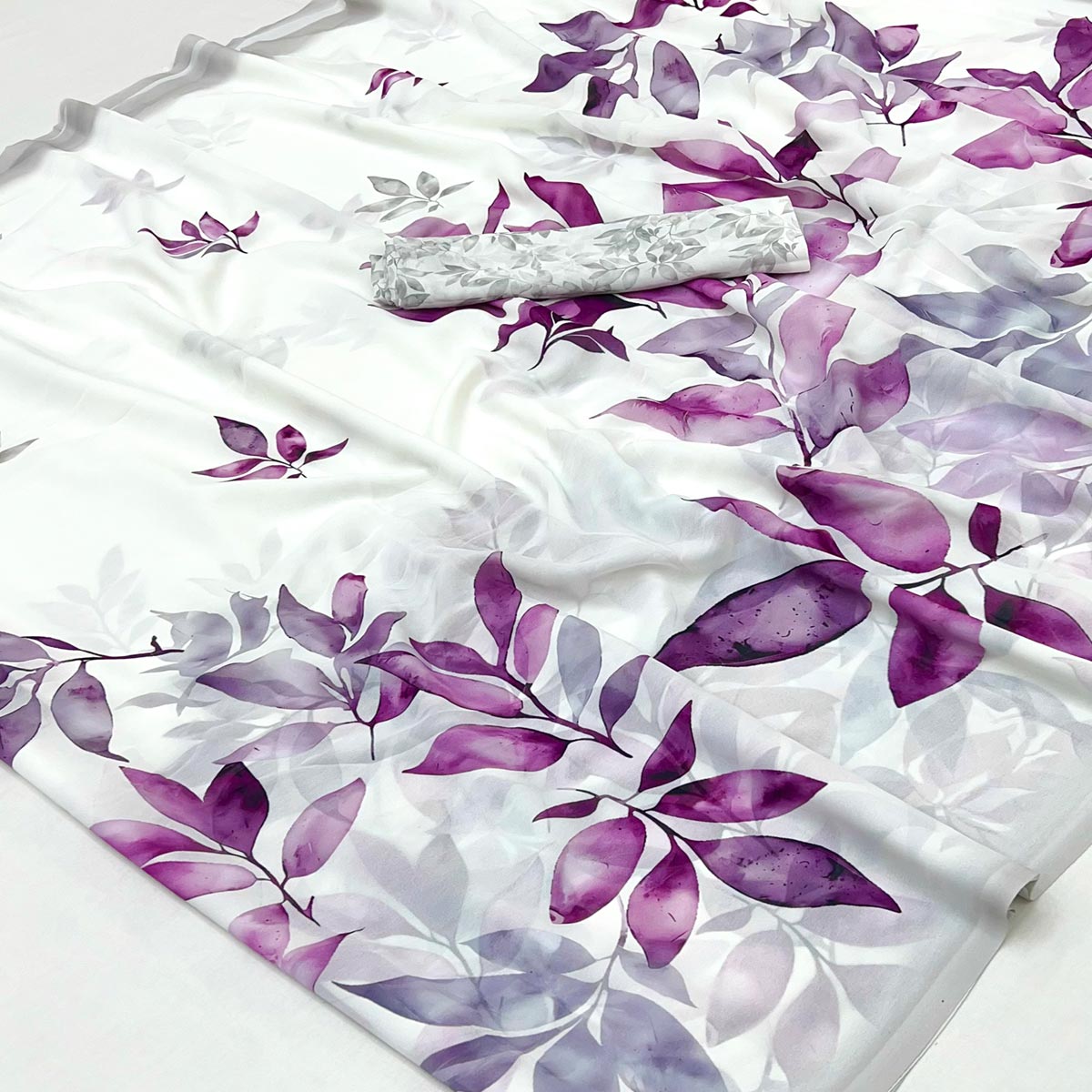 White Lightweight Georgette Saree Highlighted With Floral Digital Motifs