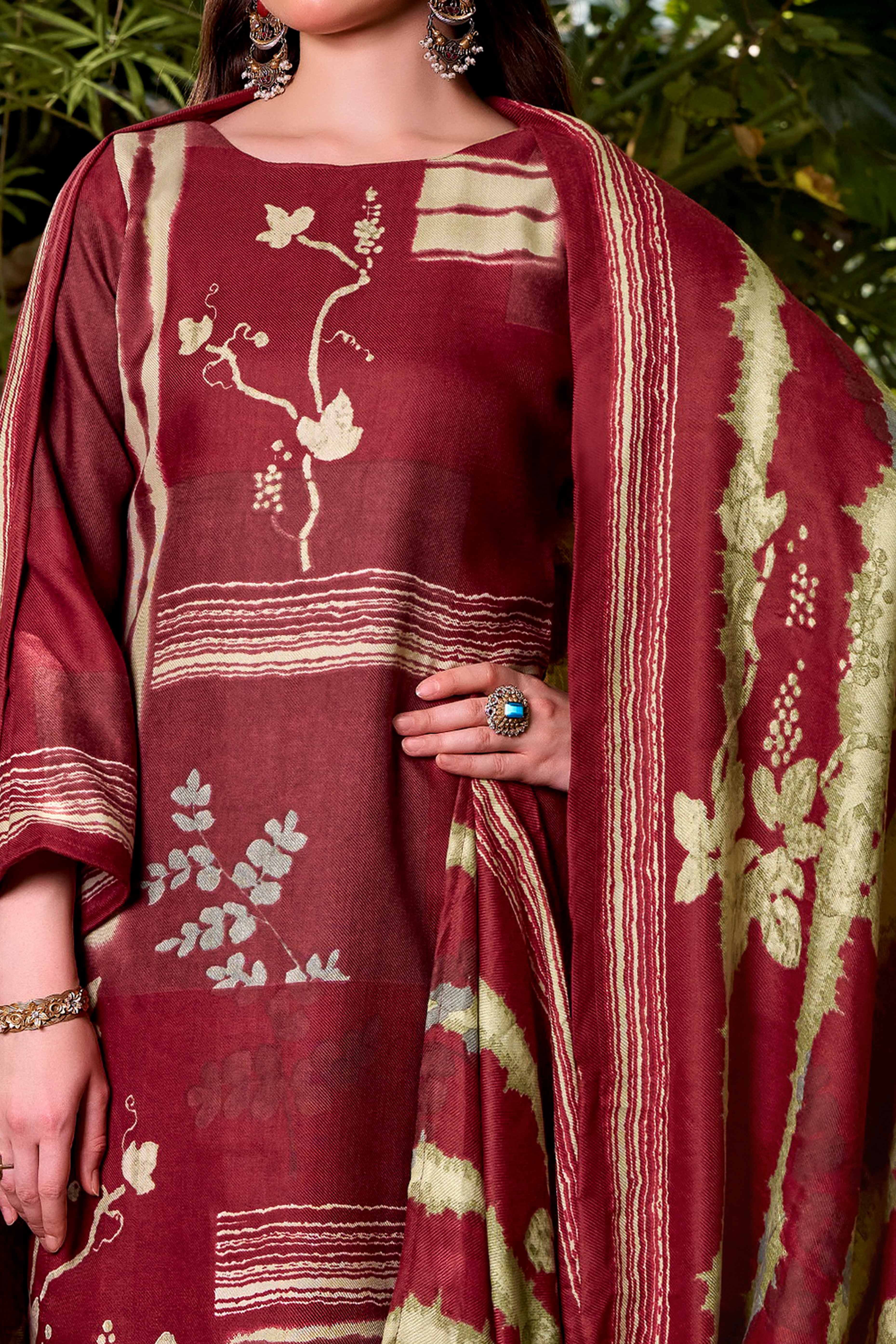 Designed Maroon Pure Pashmina Wool Fabric with Floral Prints for Timeless Appeal
