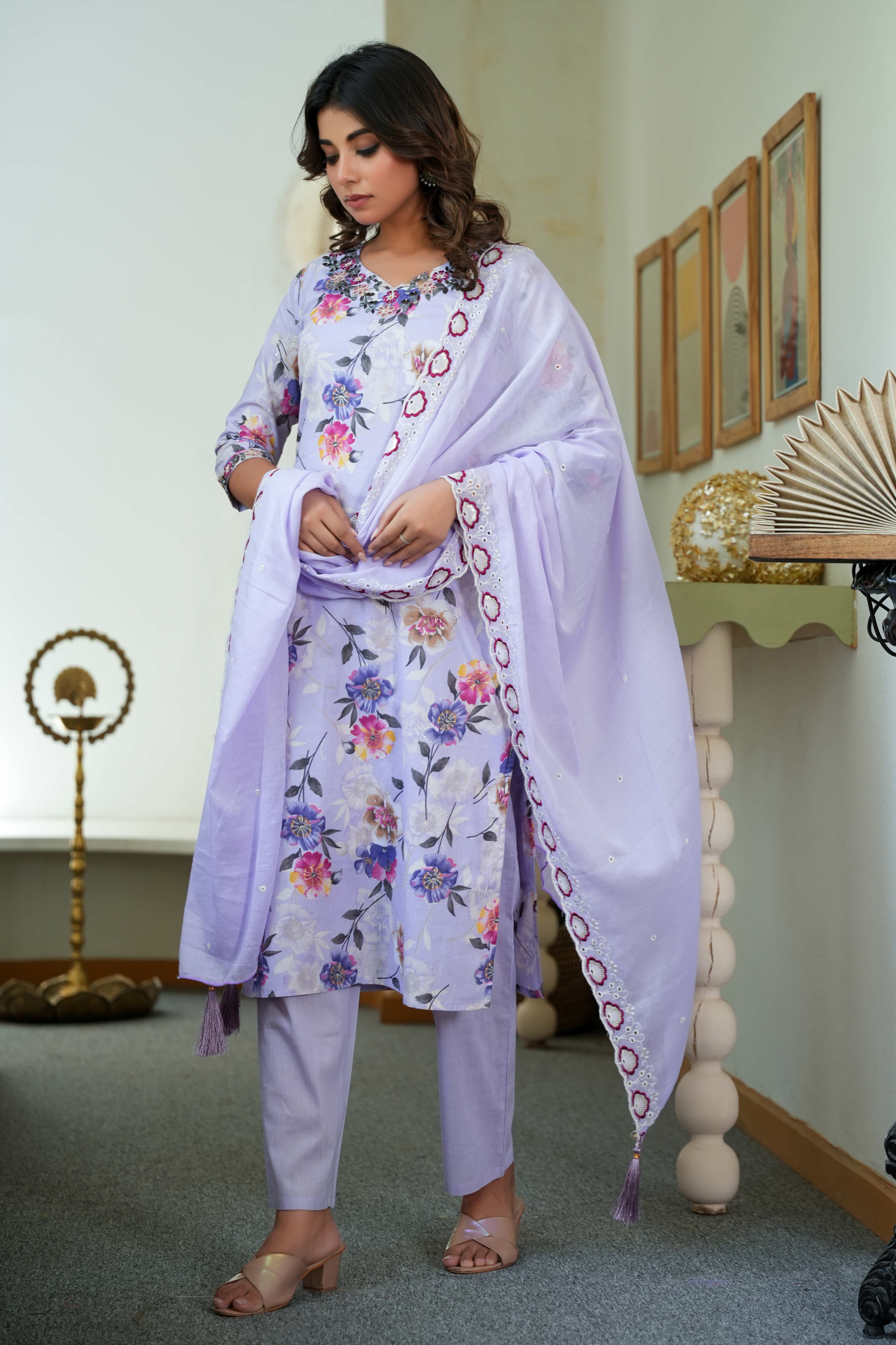 Soft Floral Printed Straight Kurta Set in Light Lavender Pure Cotton for Subtle Elegance