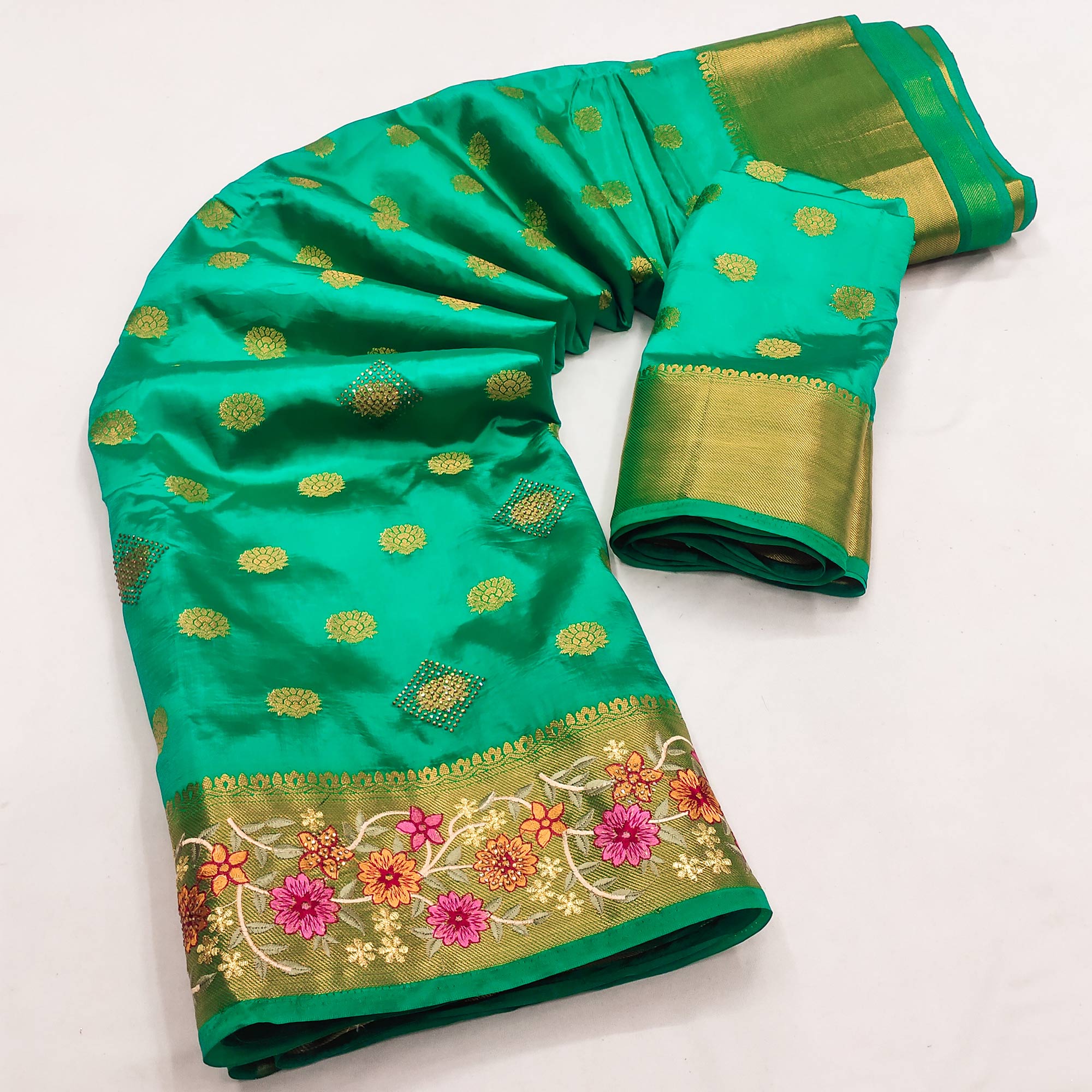 Green Zari Woven Jacquard Saree With Embroidery Border