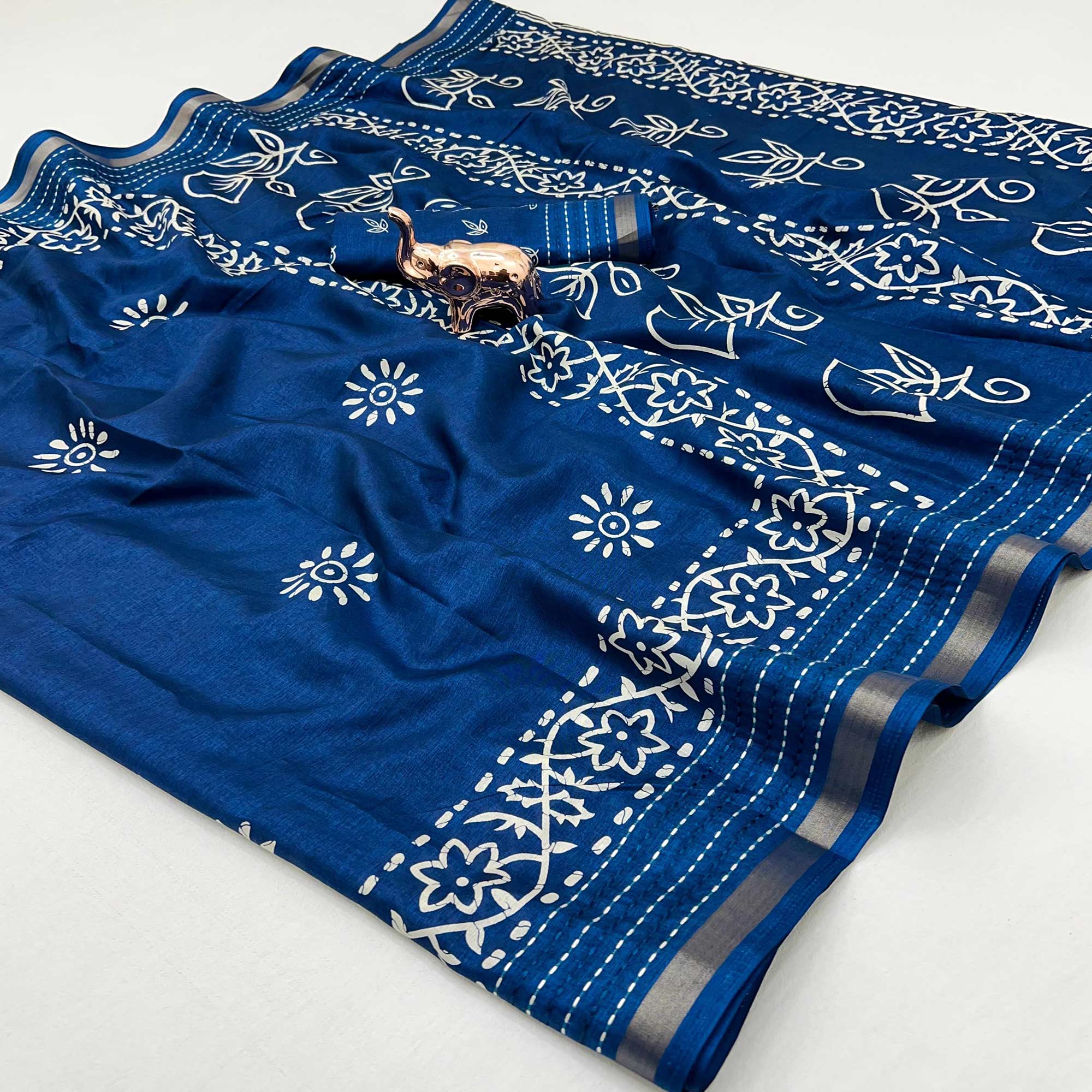 Blue Floral Printed Cotton Crepe Saree With Katha & Zari Border