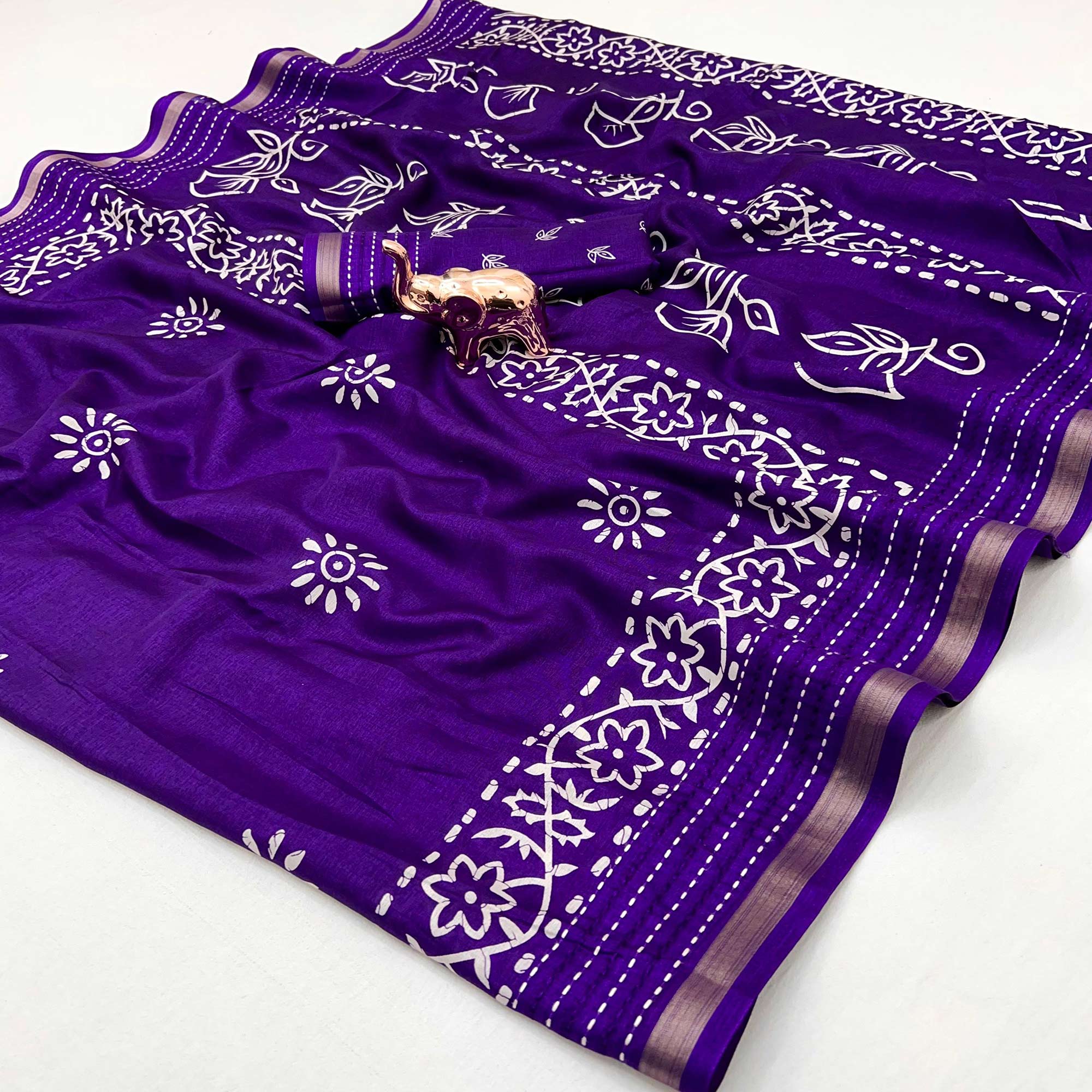 Violet Floral Printed Cotton Crepe Saree With Katha & Zari Border