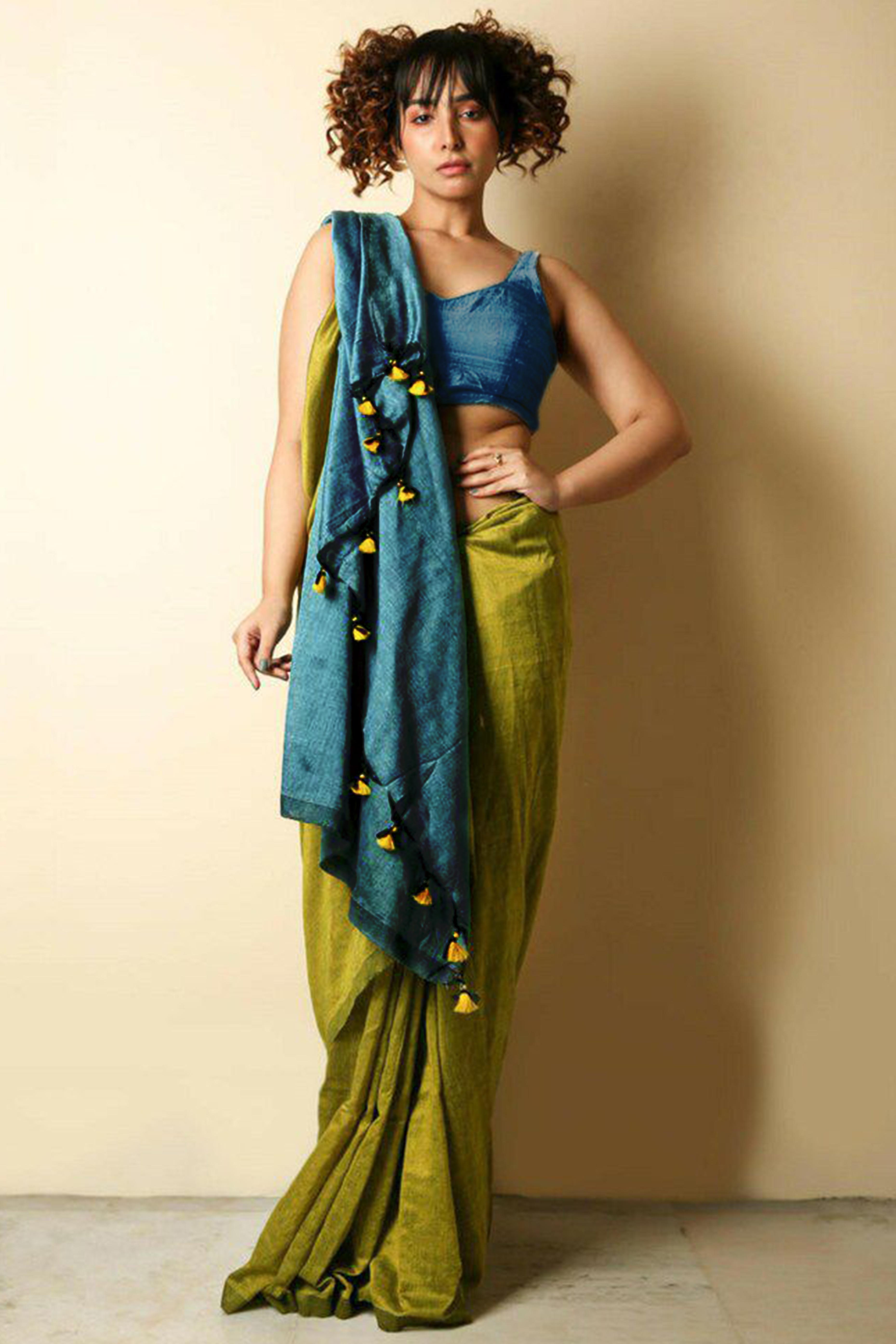 Charming Green & Peacock Blue Solid Handwoven Pure Mul Cotton Saree With Tassel Pallu