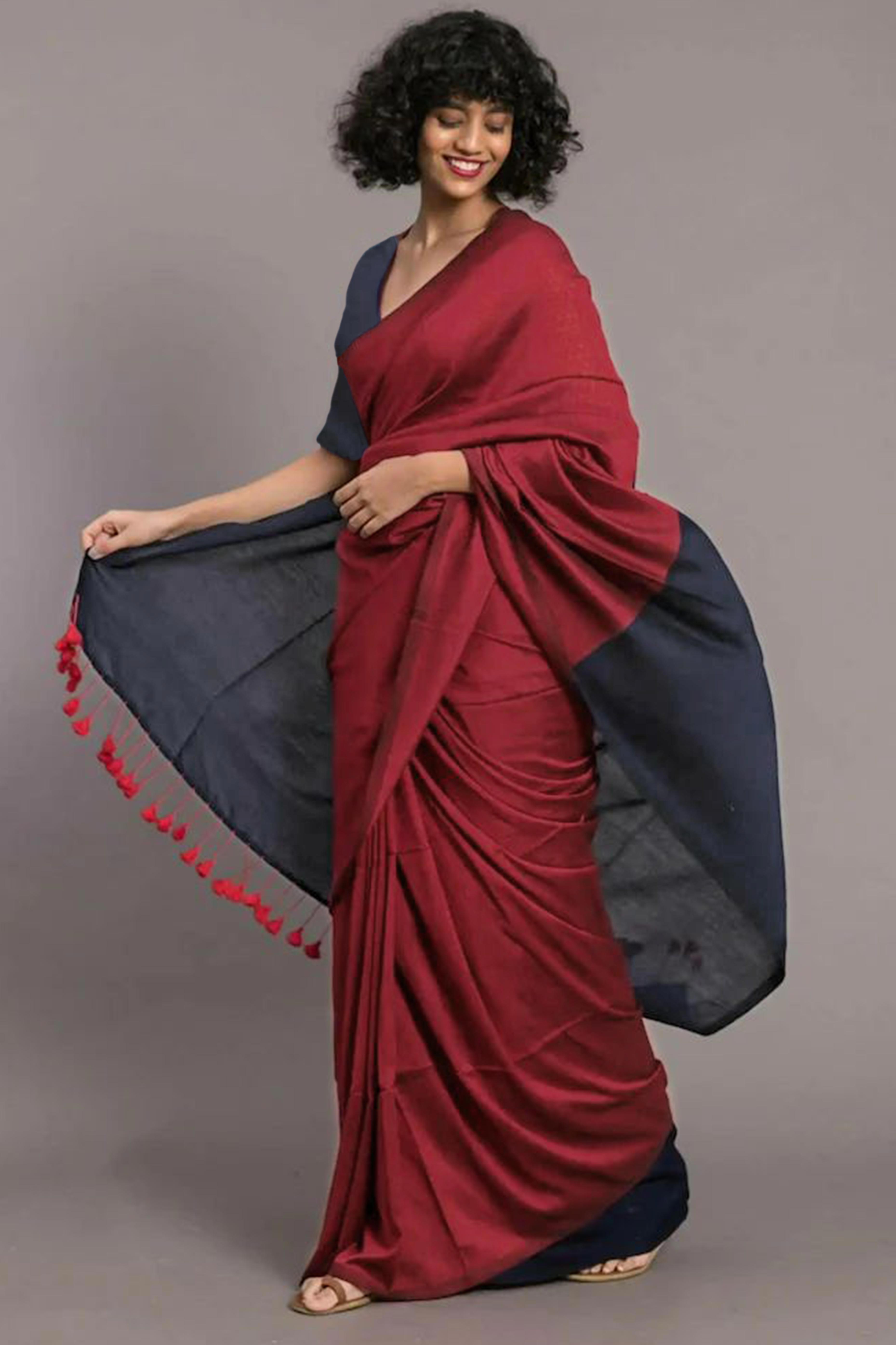 Charming Red & Navy Blue Solid Handwoven Pure Mul Cotton Saree With Tassel Pallu