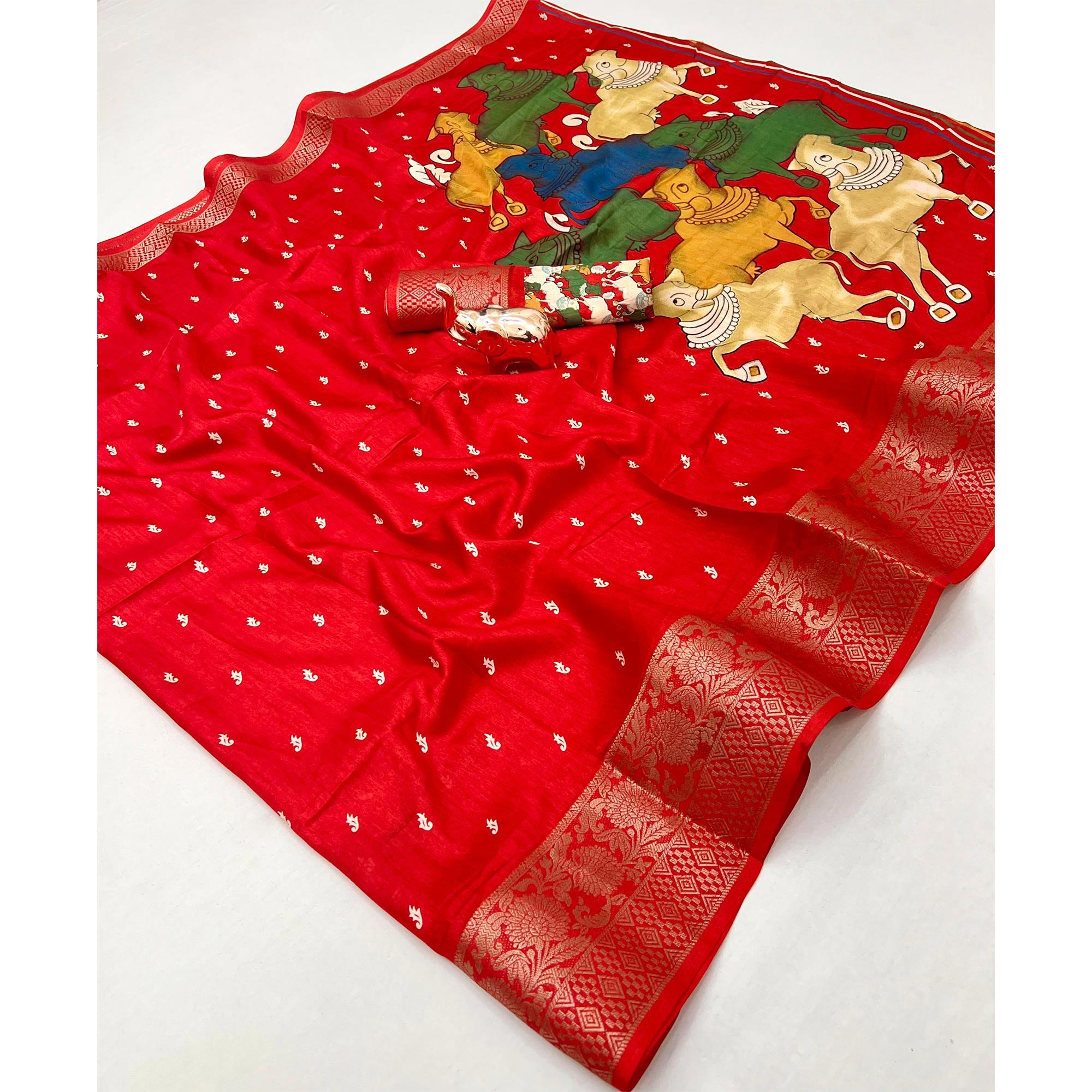 Designer Red Dola Silk Saree Featuring Intricate Floral Zari Weaving