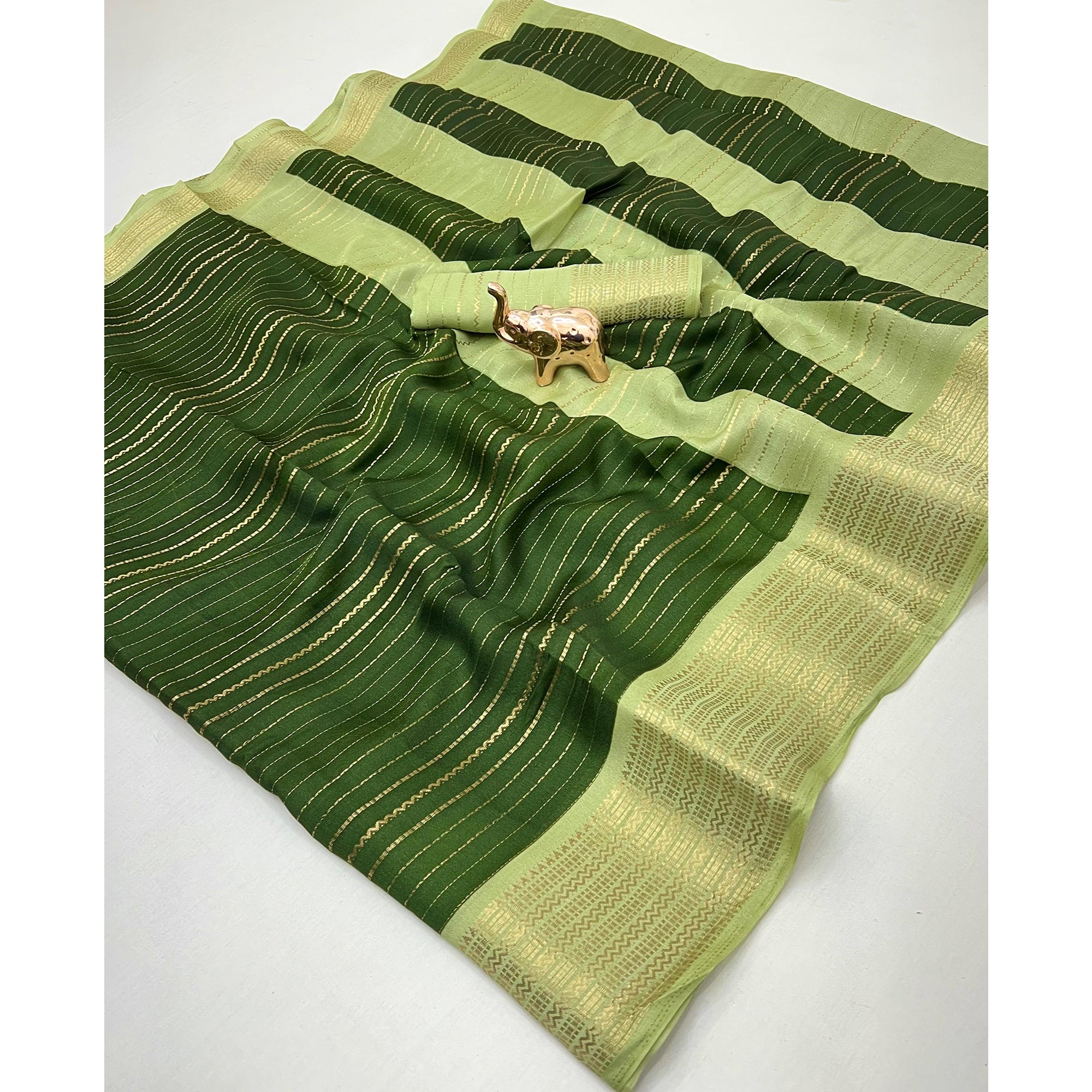 Classic Green Marshmallow Jacquard Saree Adorned With Refined Striped Zari Weaving Patterns