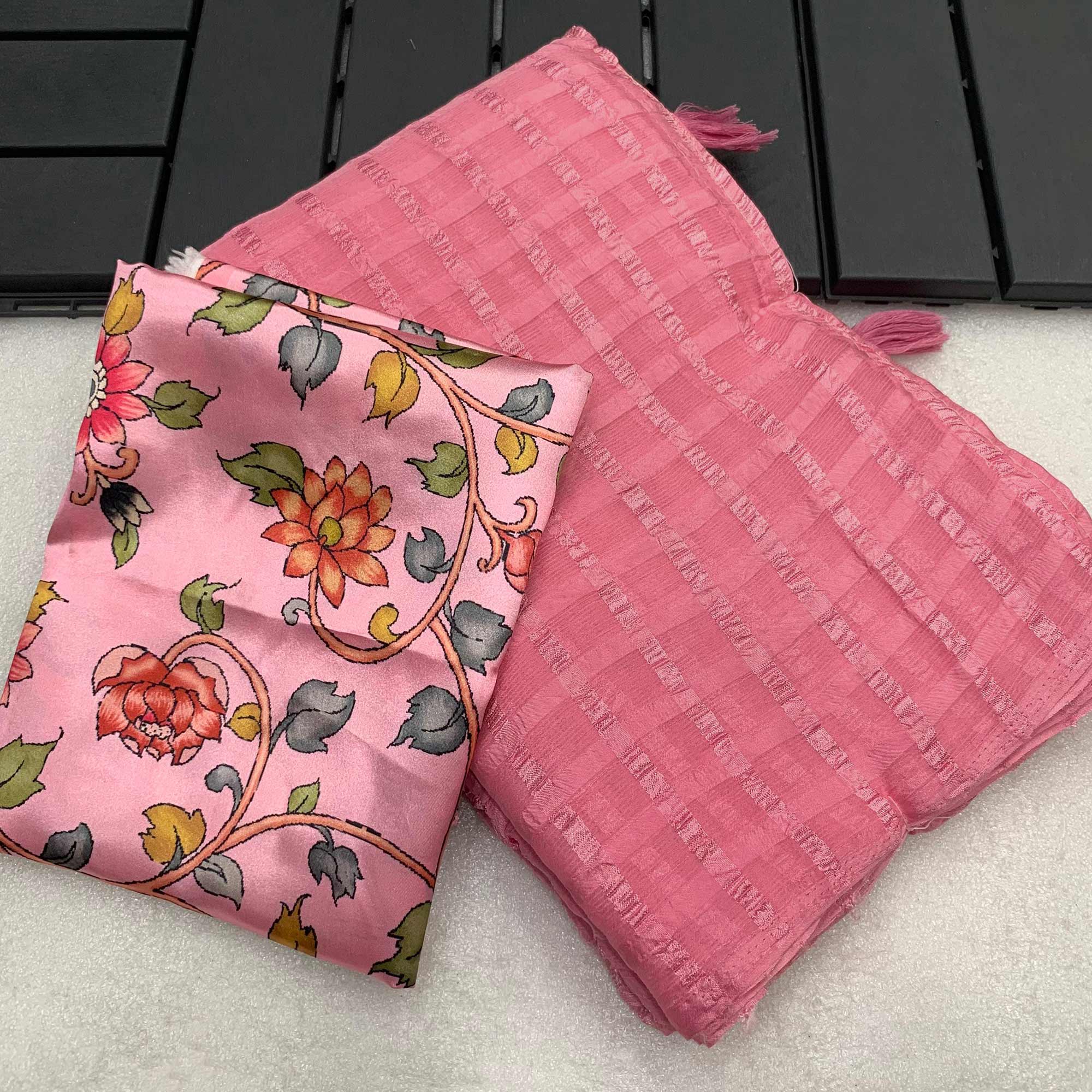 Pink Woven Chiffon Wrinkle Saree With Tassels