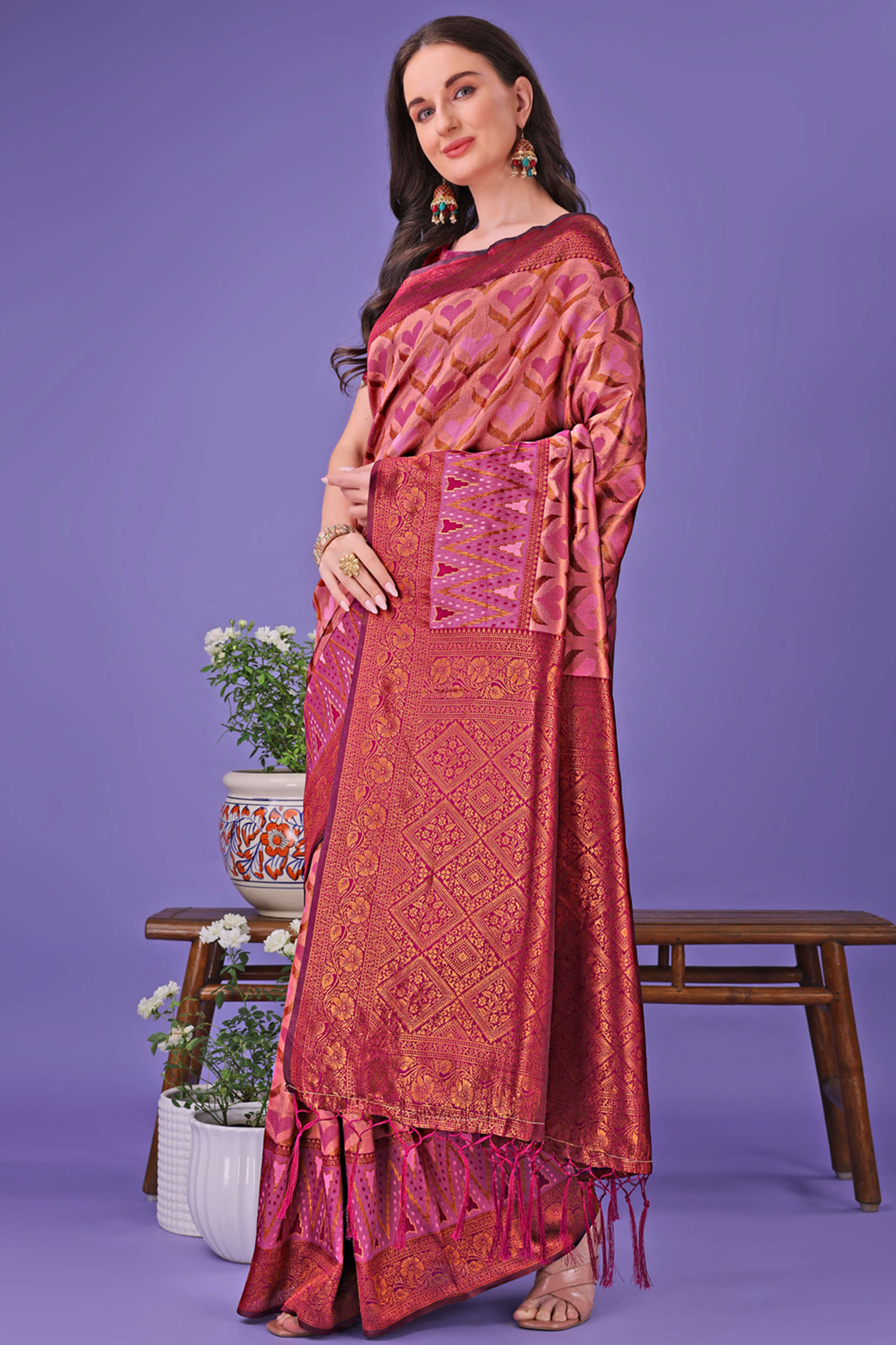 Pink Heart Motif Zari Woven Lichi Cotton Silk Saree With Flowing Tassels