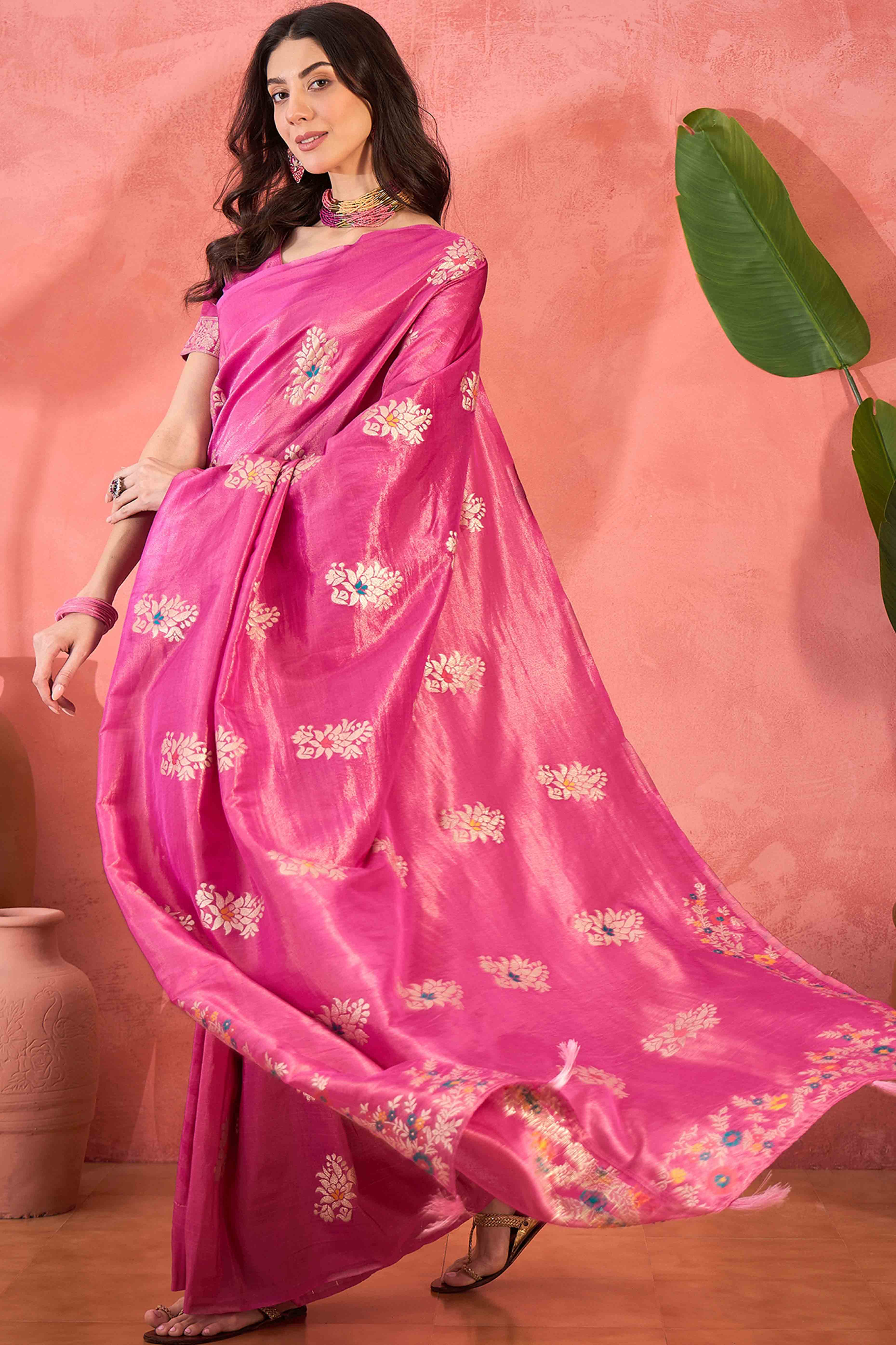 Pink Shimmer Saree Showcasing Floral Zari Weaving & A Tasselled Pallu